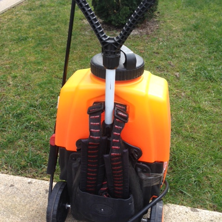 Pulverizador Bateria Com Rodas 2