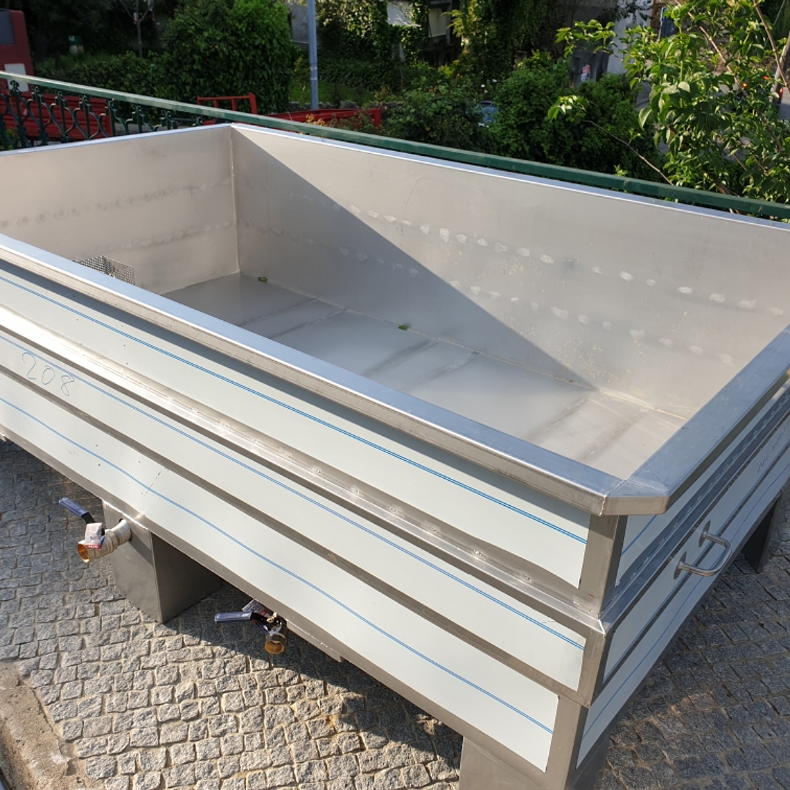 Lagar Inox 2500 Litros 1