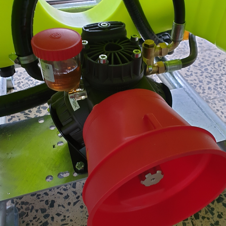 Pulverizador Rocha 300 Litros AR503 5