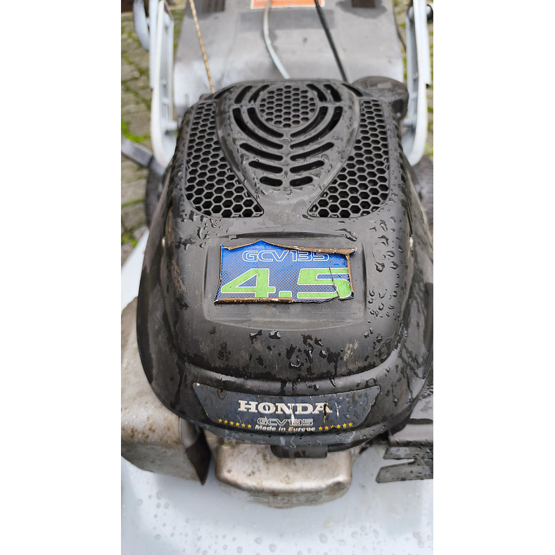 Corta relva OLEO-MAC com motor HONDA usado 2