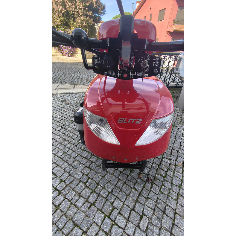 Motocultivador BLITZ M80 16CV A.E. com Triturador CARLI 6