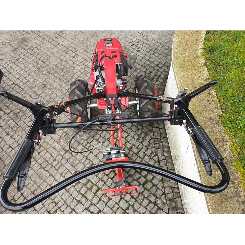 Motoenxada HONDA F560 Com Frese no Eixo + Acessorios  6