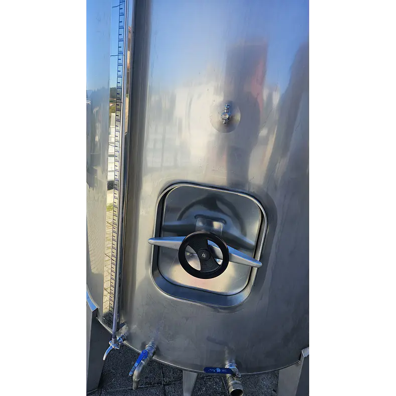 Cuba Inox 2500 Litros 3