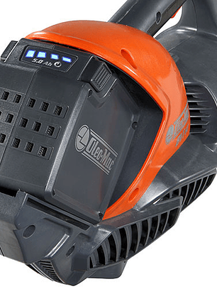 Soprador Bateria Oleo-Mac Kit C/Carregador e Bateria Incluida