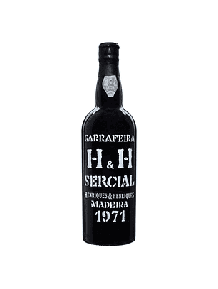 Henriques & Henriques Sercial 1971 Madeira 75cl
