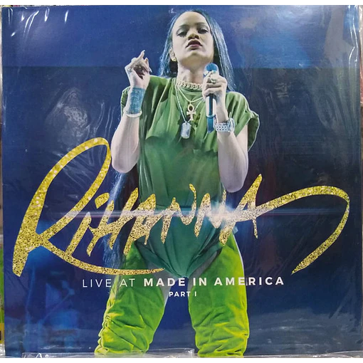 Rihanna - Live At Made In American Part 1
