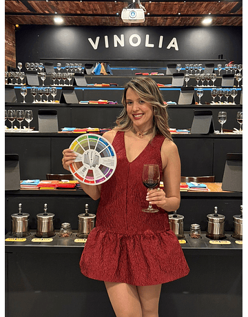 Cata de Vinos & Colorimetría: Una Experiencia para los Sentidos 