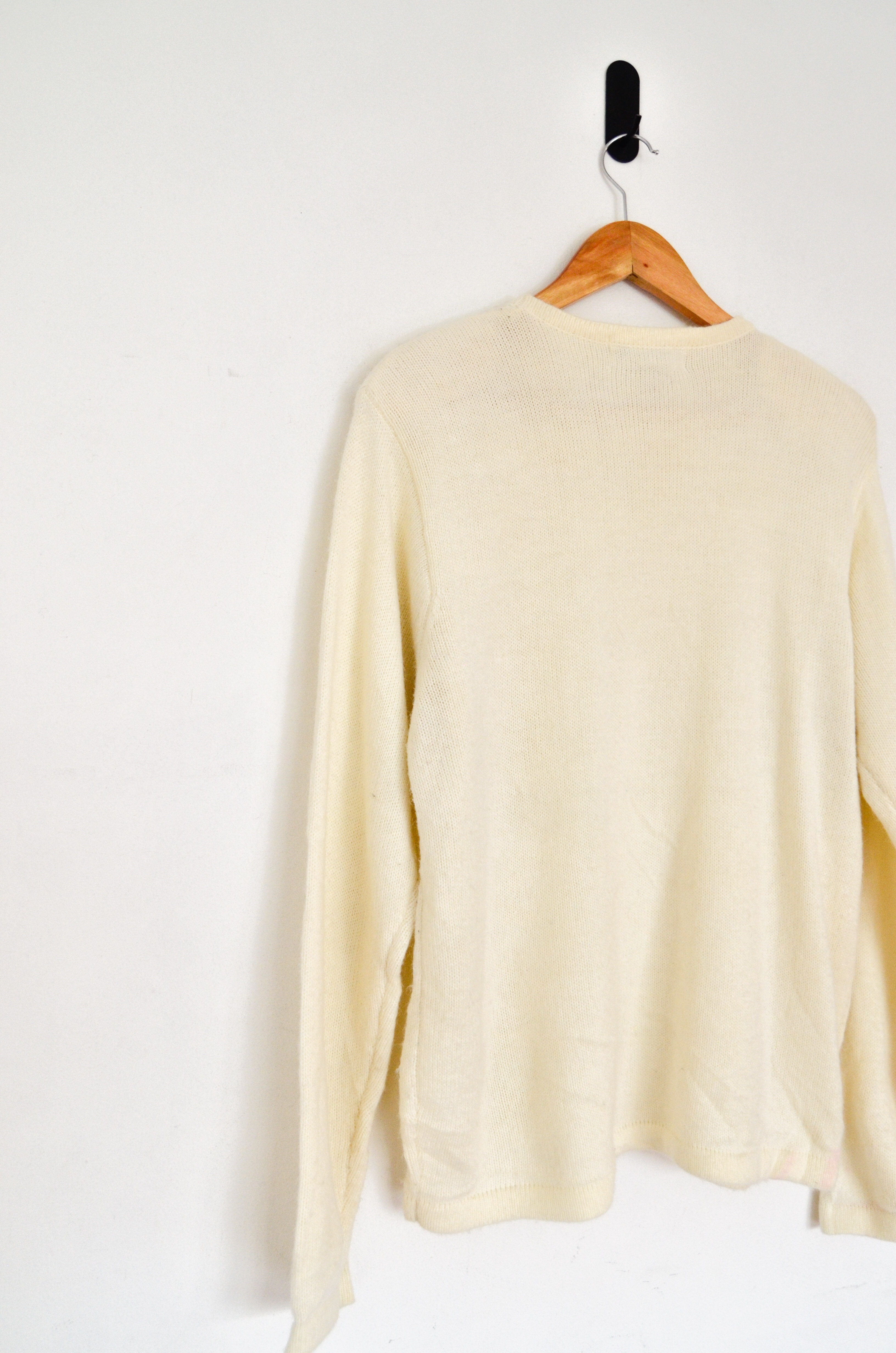 Sweater marfil vintage perlitas