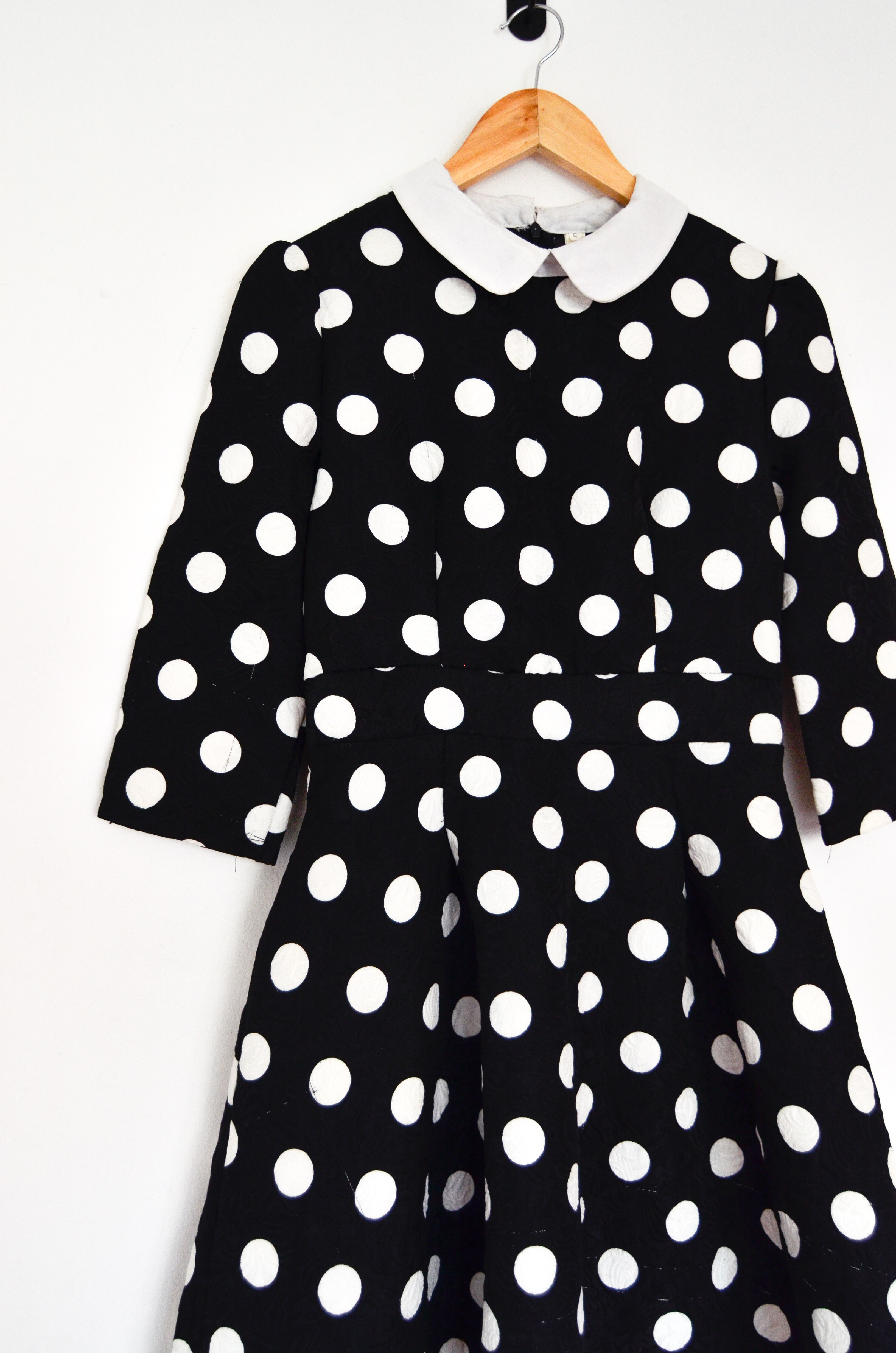 Vestido negro polka dots