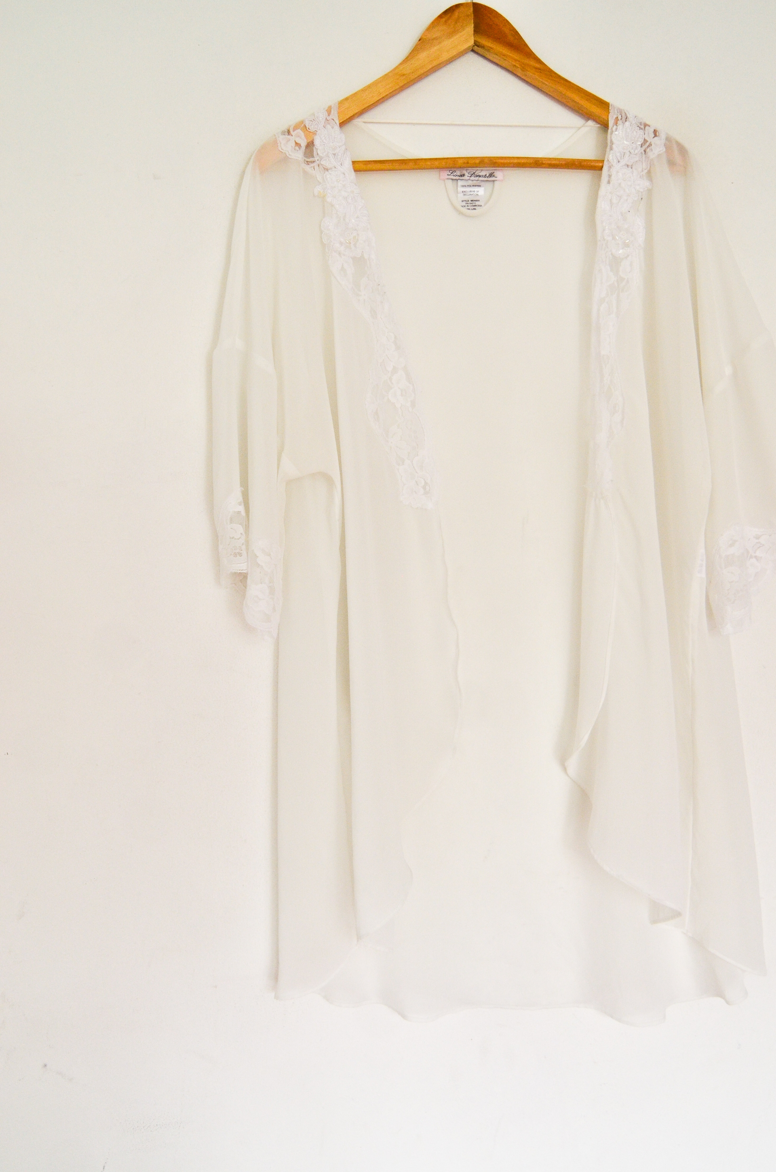 Kimono lencero blanco encaje