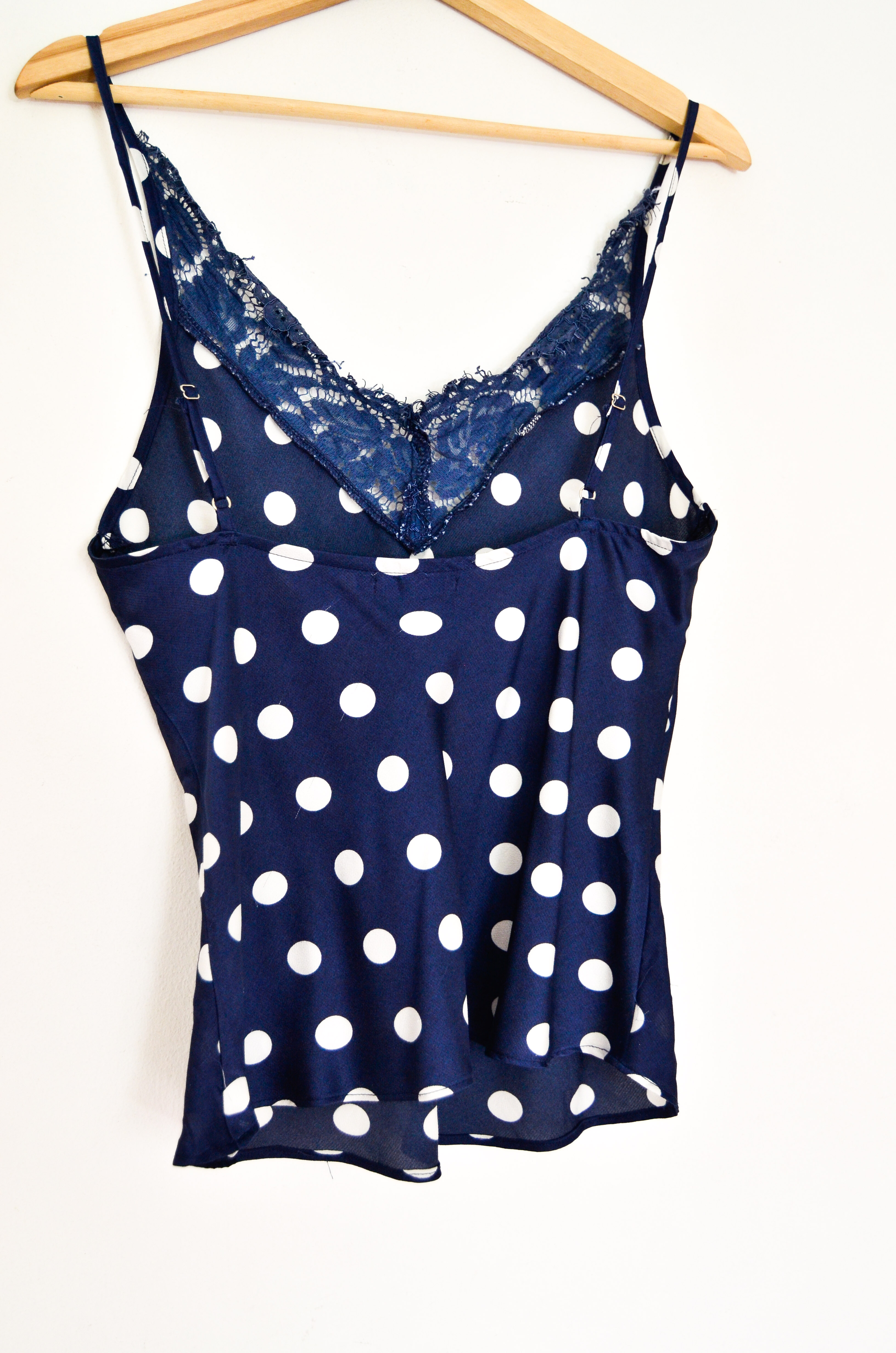 Top azul satín polka dots