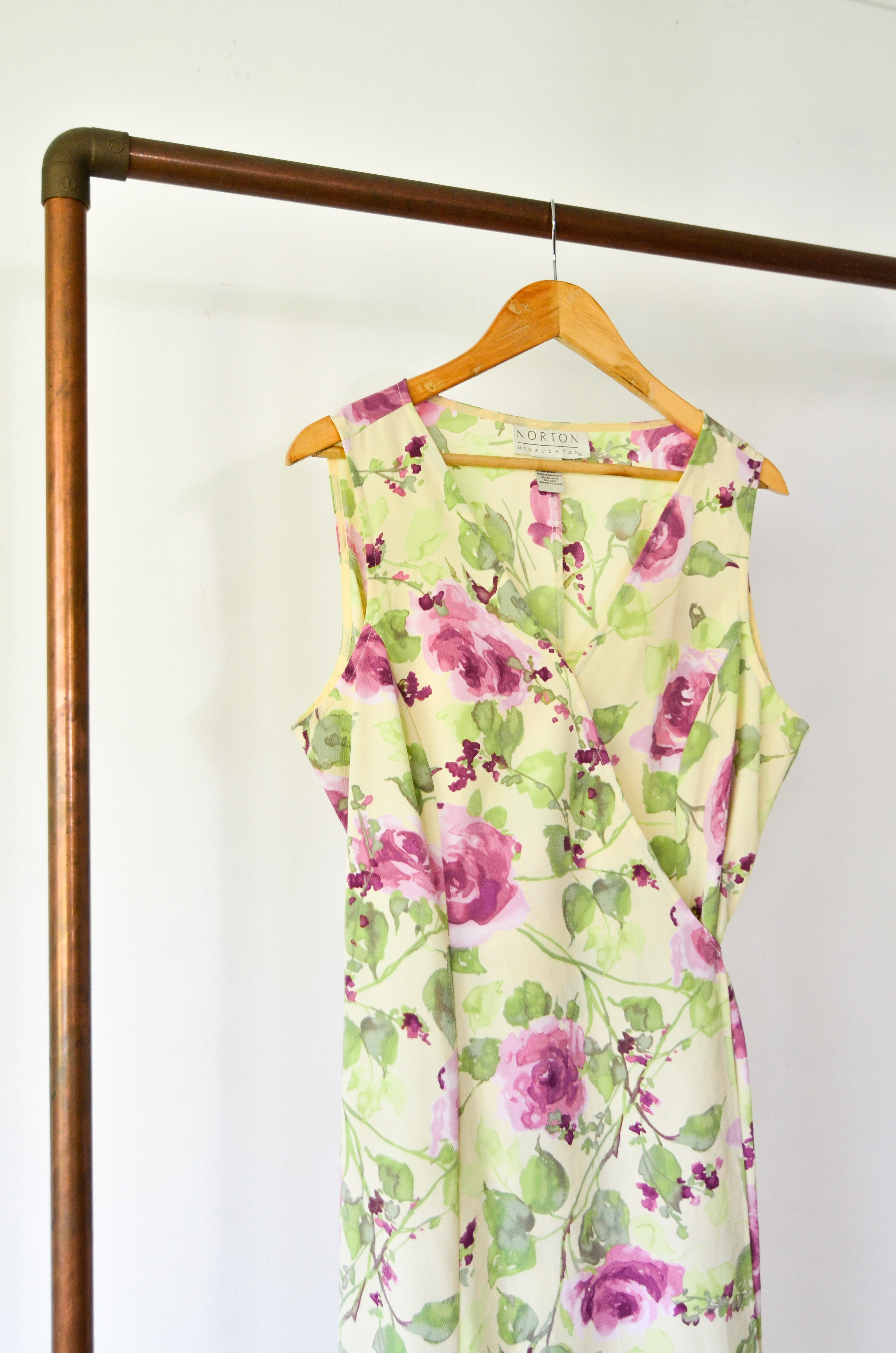 Vestido envolvente green floral