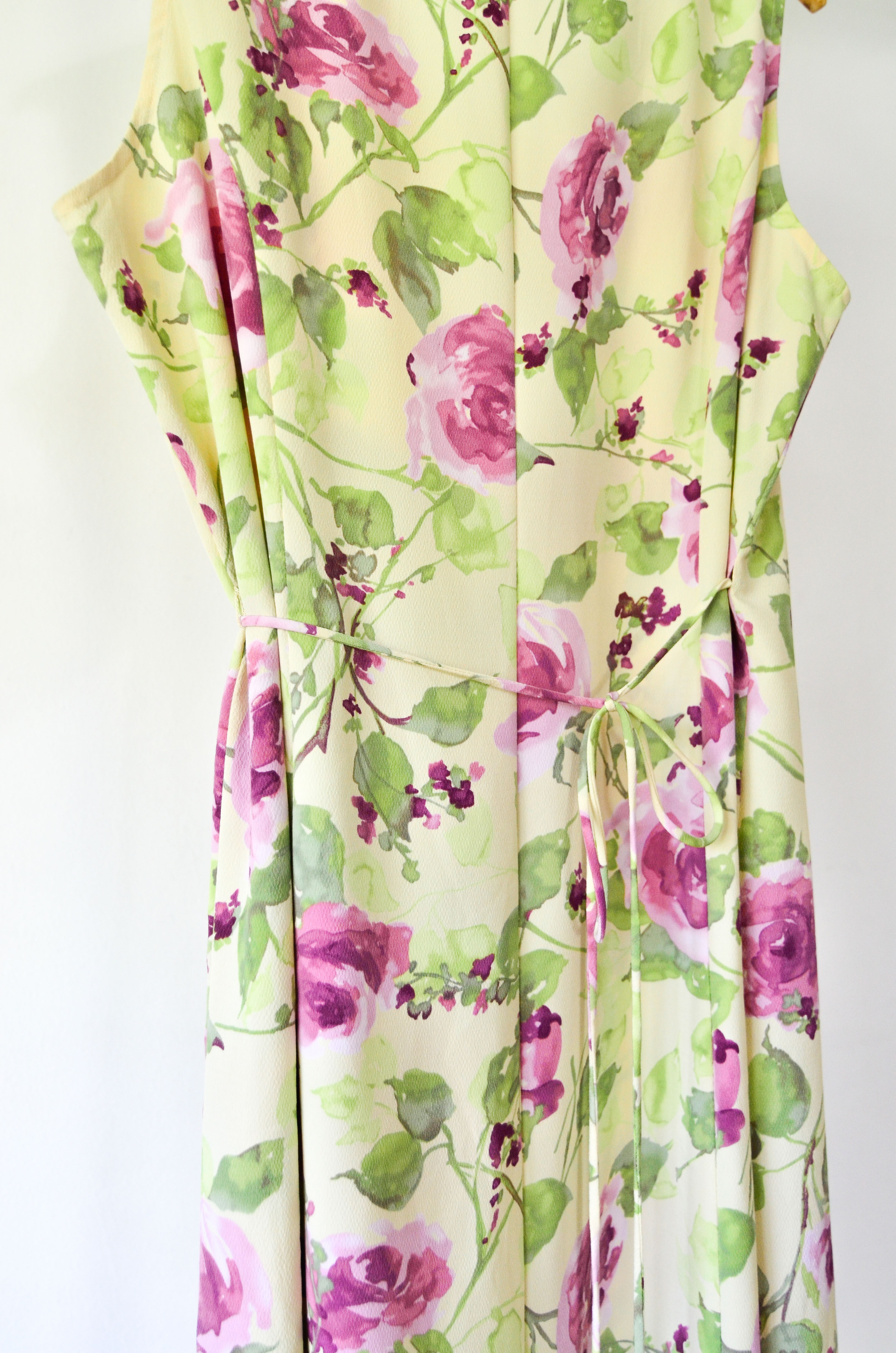 Vestido envolvente green floral