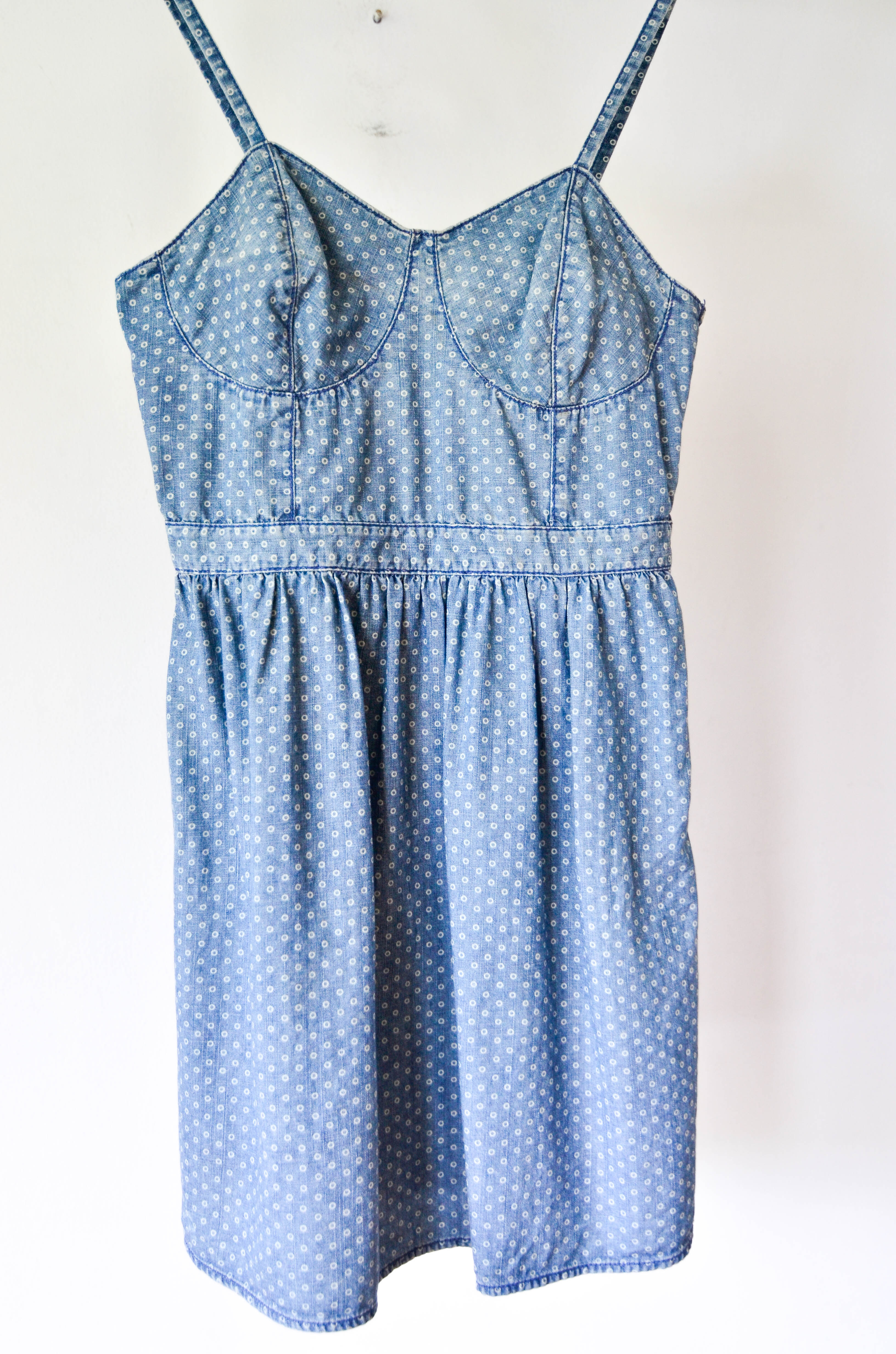 Vestido denim and dots