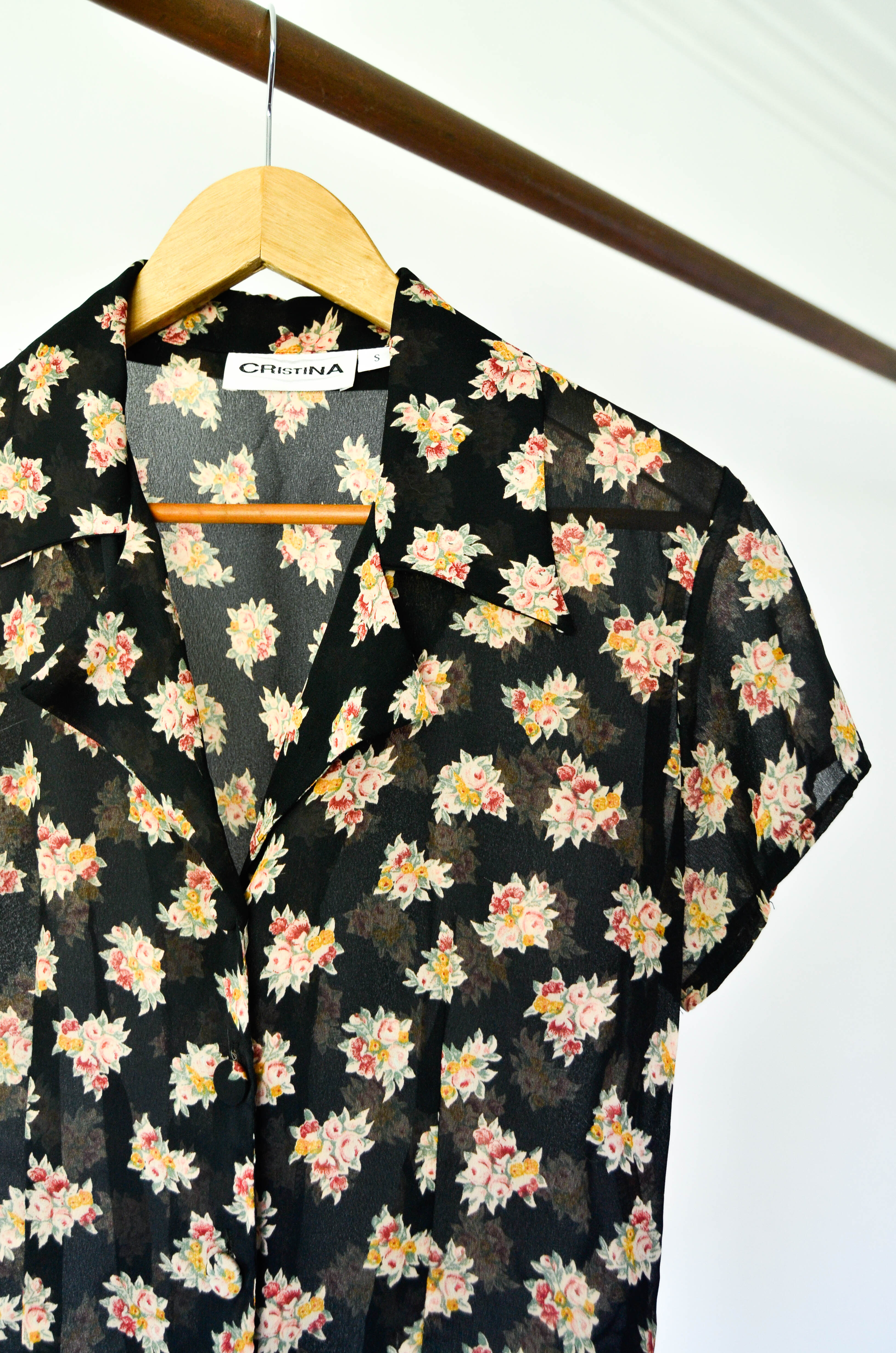 Blusa 90s floral transparencia