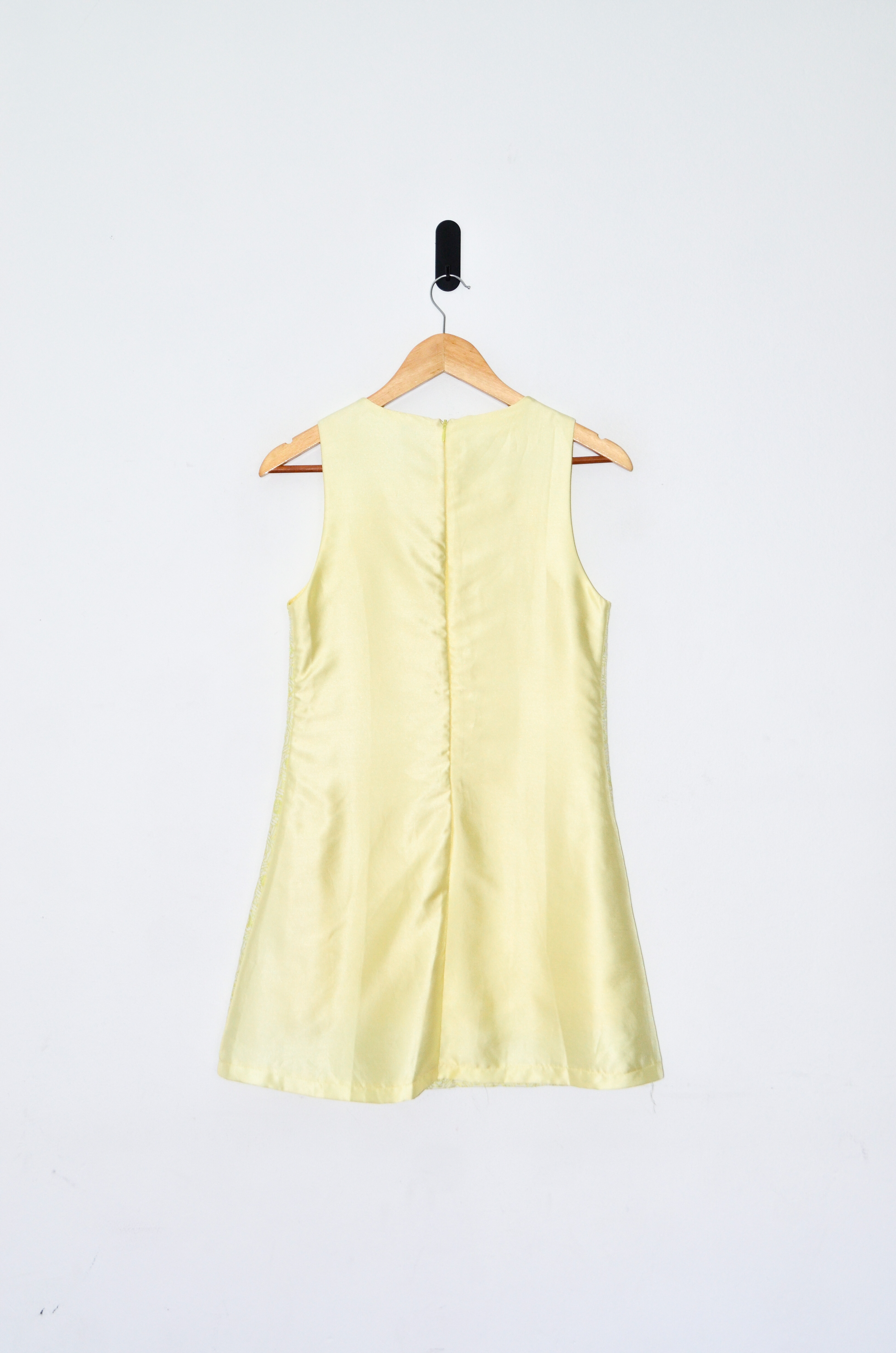 Vestido yellow brocato retro