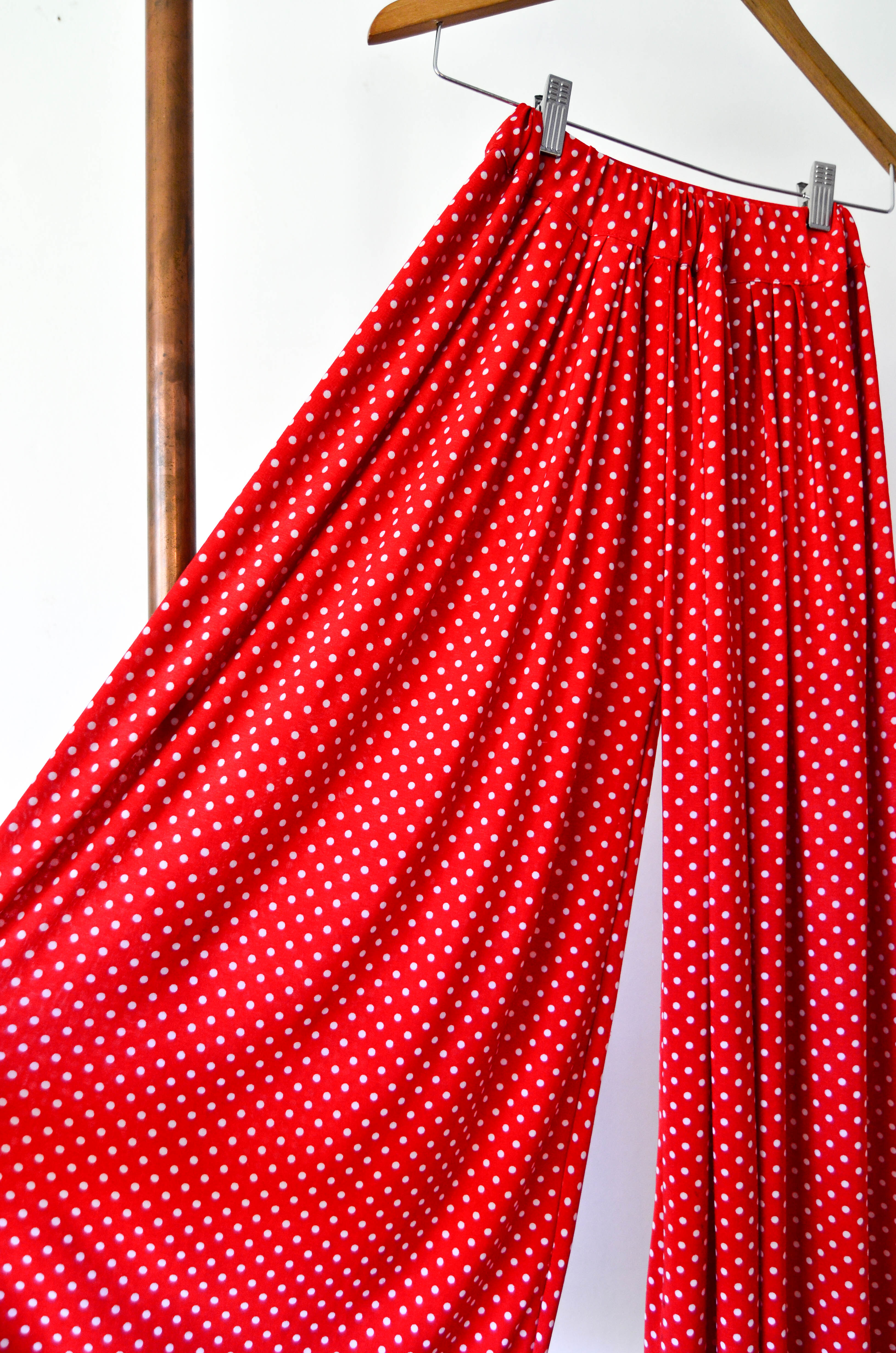 Palazzo rojo polka dots