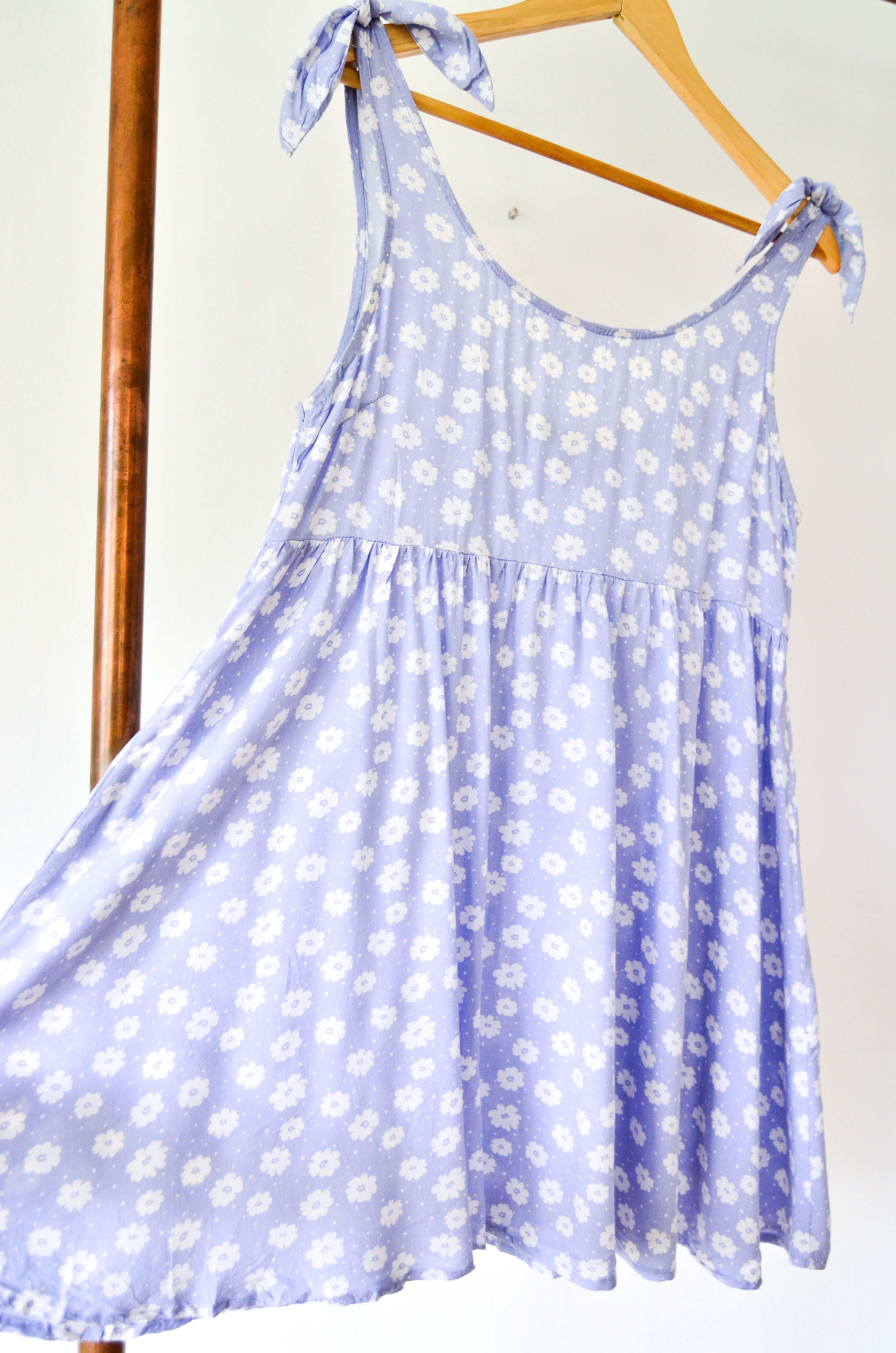 Vestido celeste pastel flores