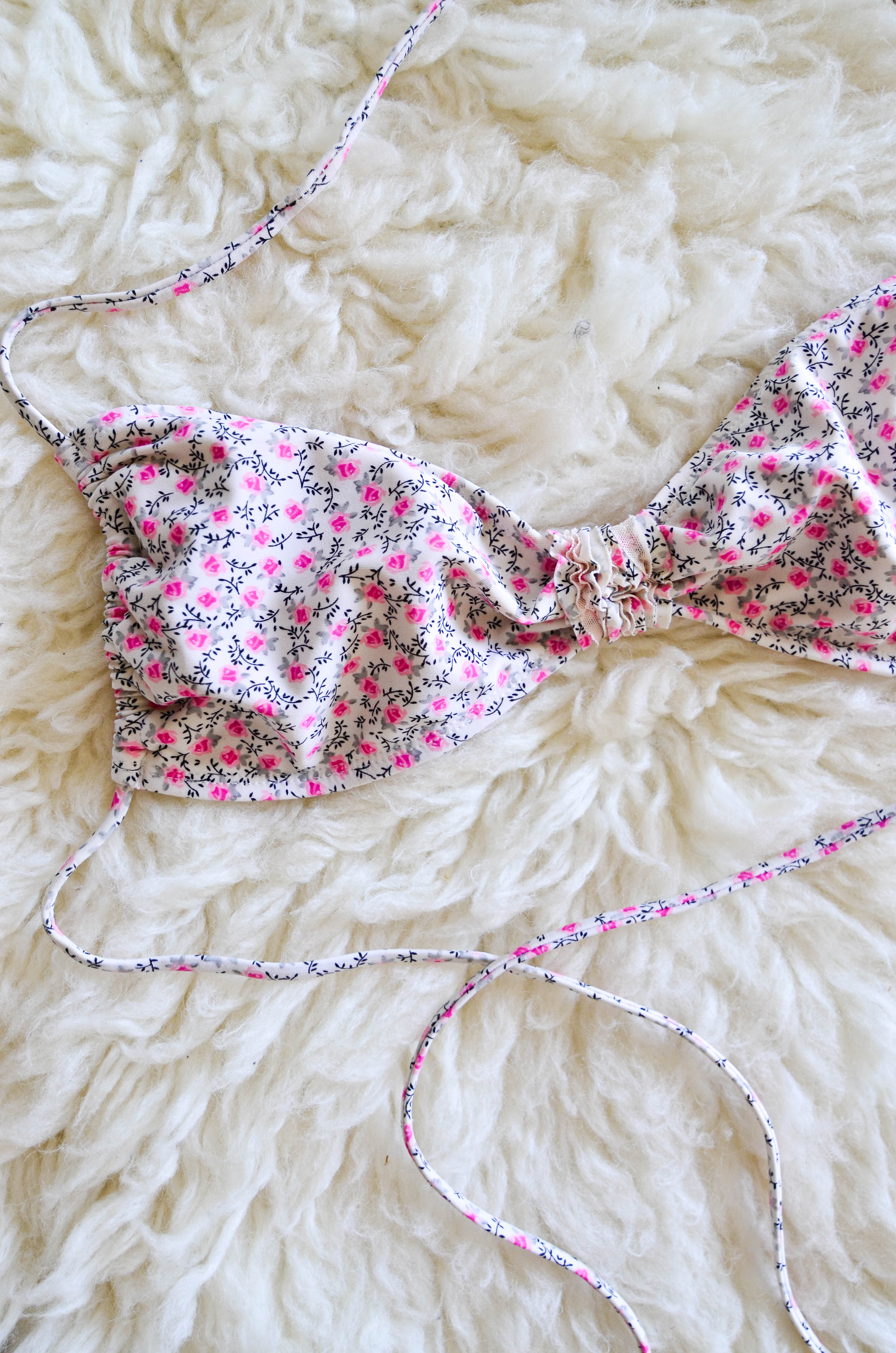 Top bikini pink florecitas