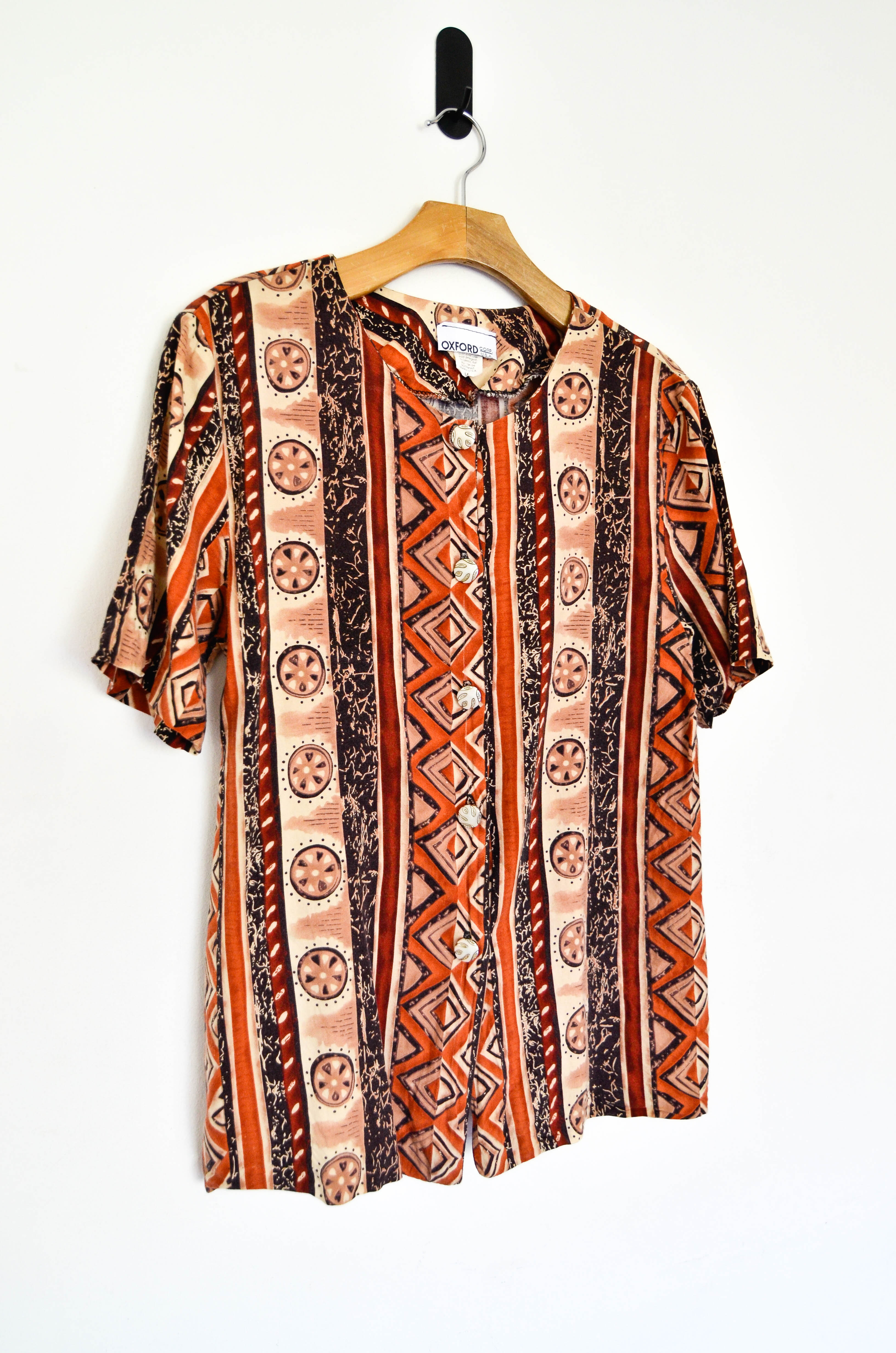 Blusa 90s print runas