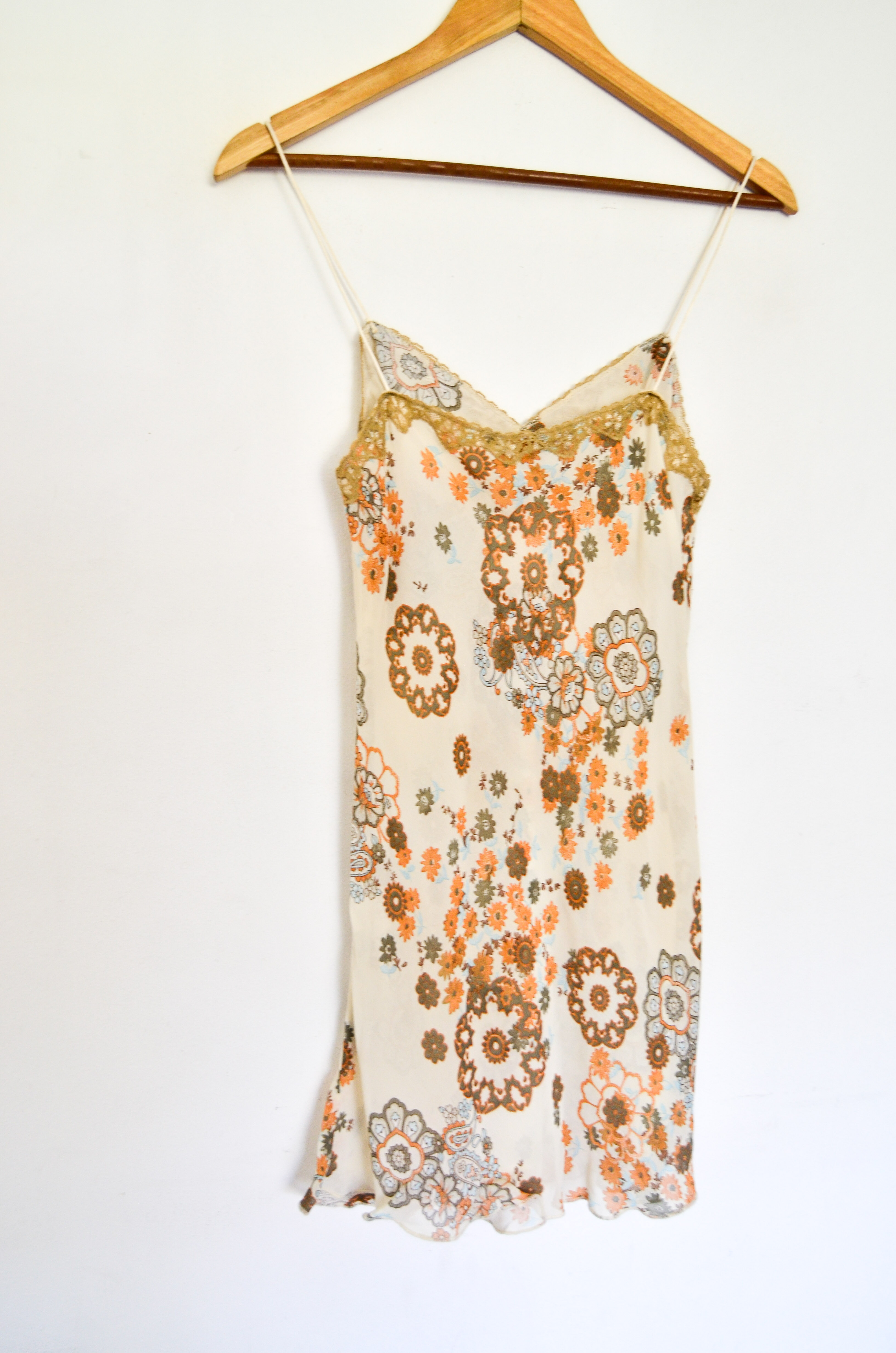 Slipdress marfil floral Y2K