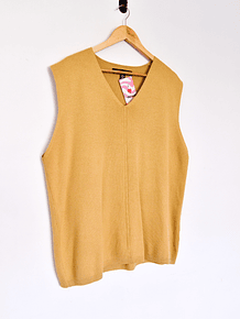 Sweater vest amarillo mostaza