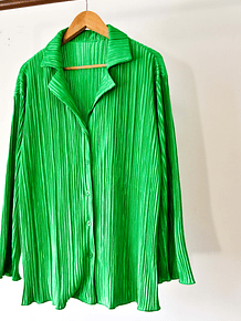 Blusa verde pistacho plisé