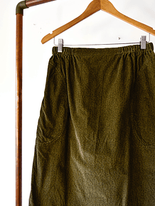 Falda midi verde cotelé