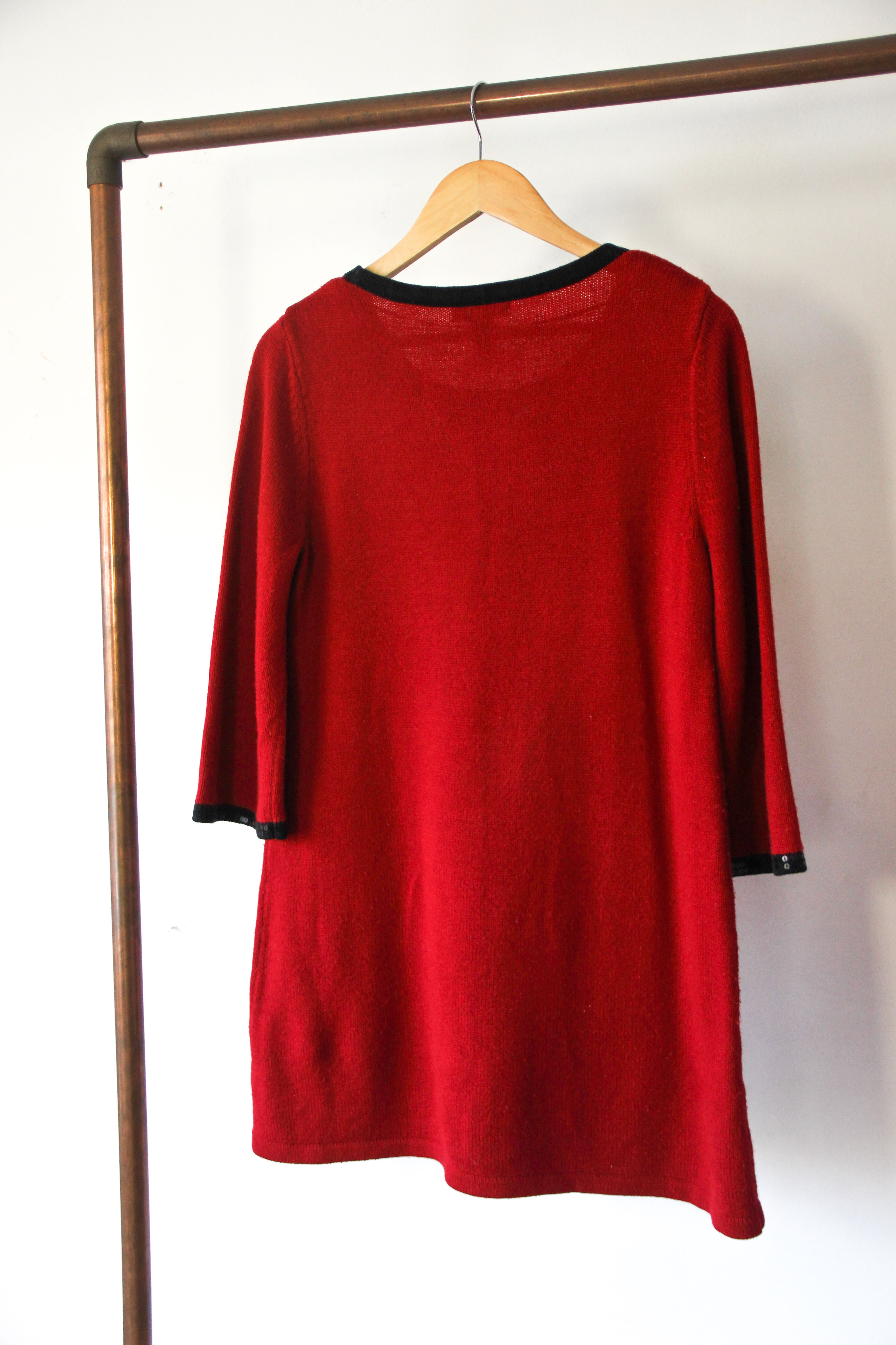 Sweater dress rojo y negro