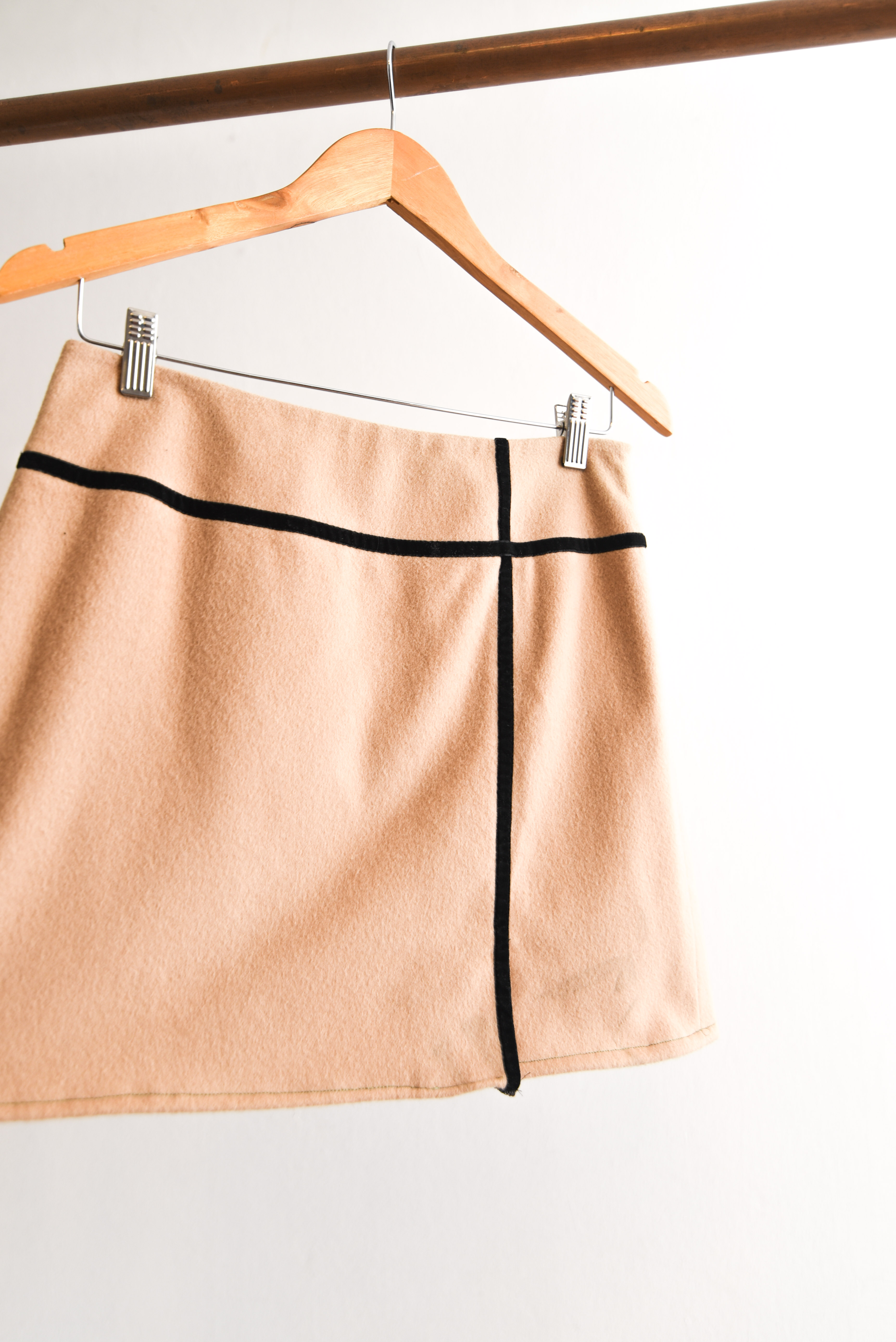 Mini falda camel lana