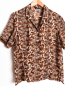 Blusa animal print transparencia