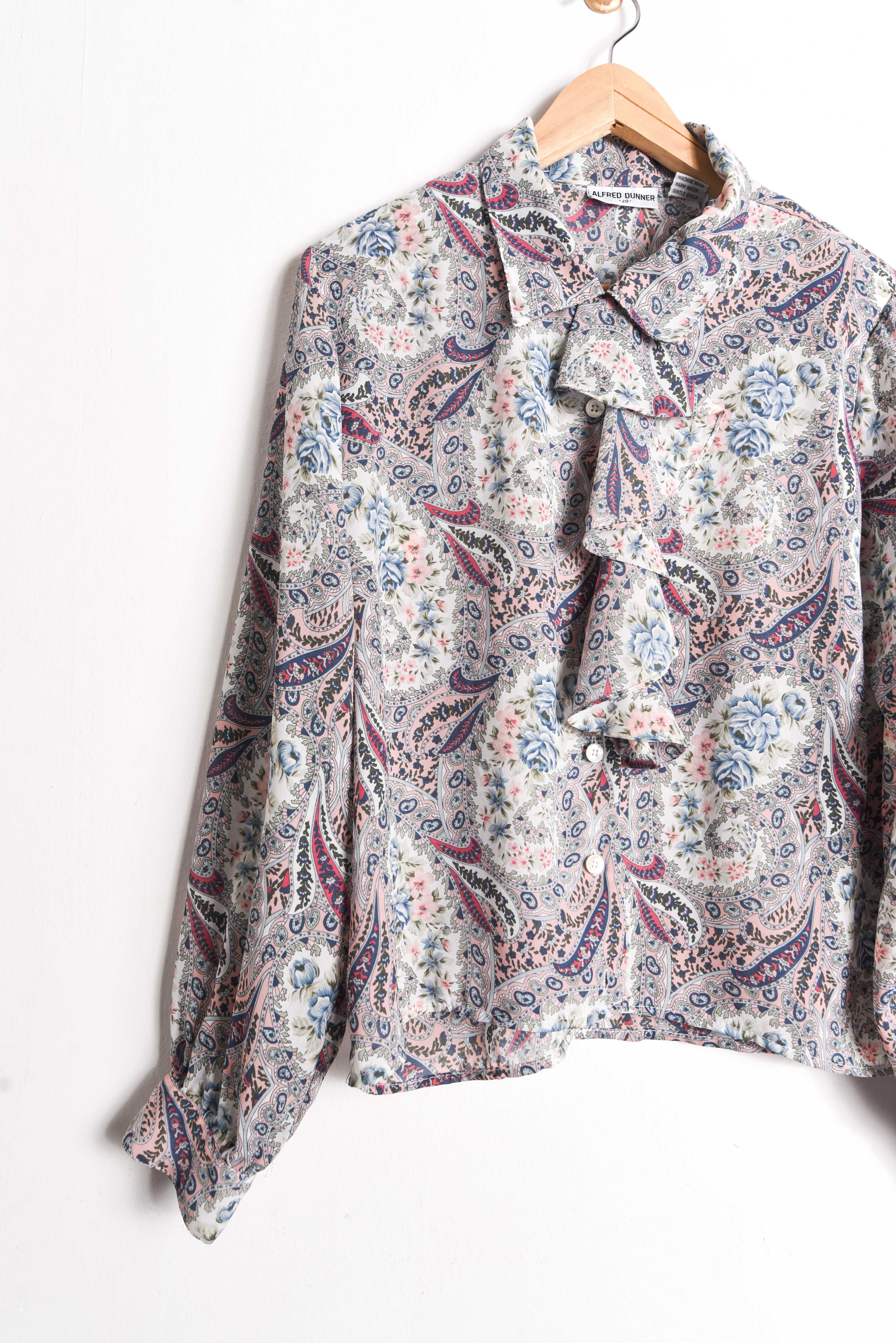 Blusa gris paisley vuelos