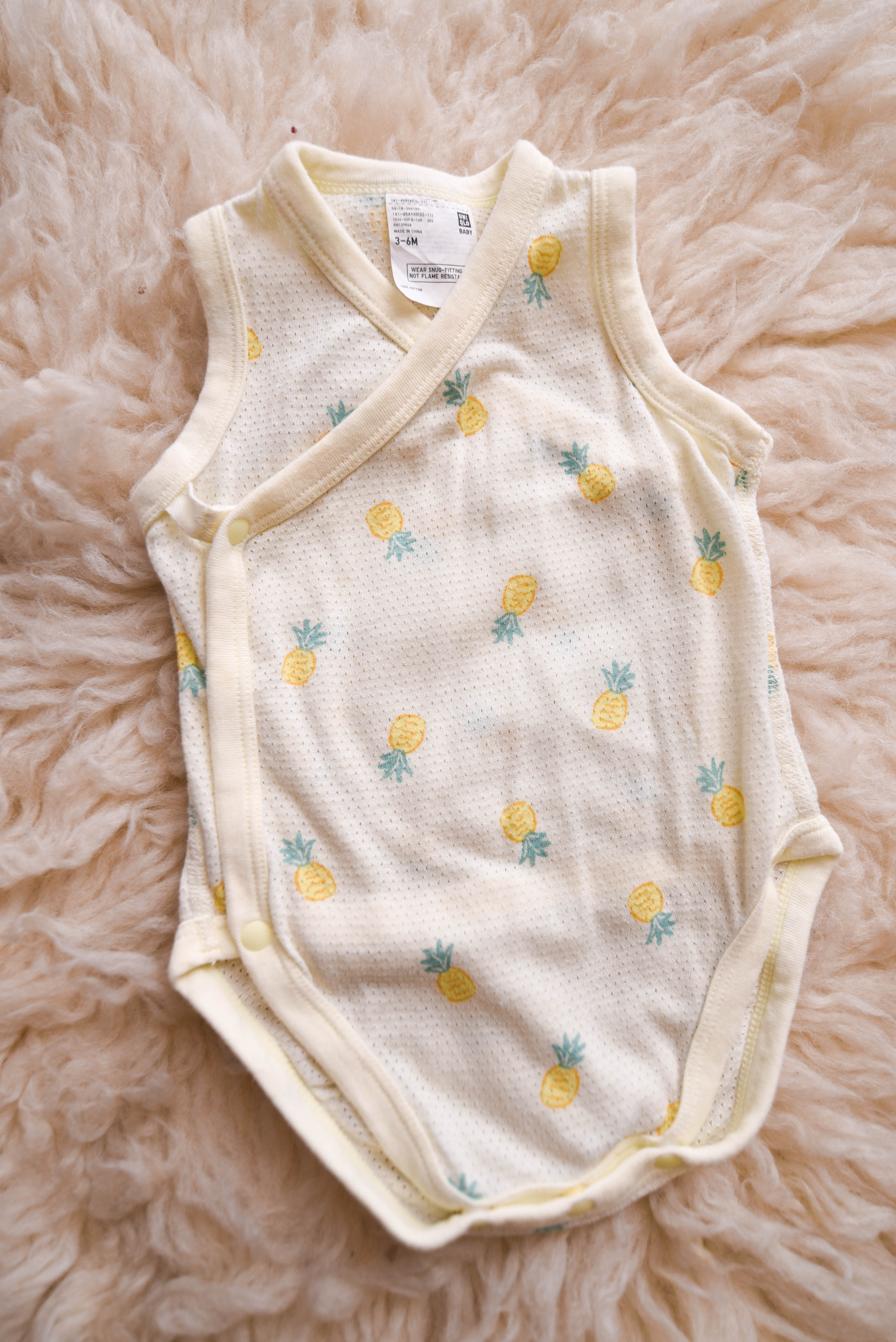 Body amarillo piñitas 3-6M