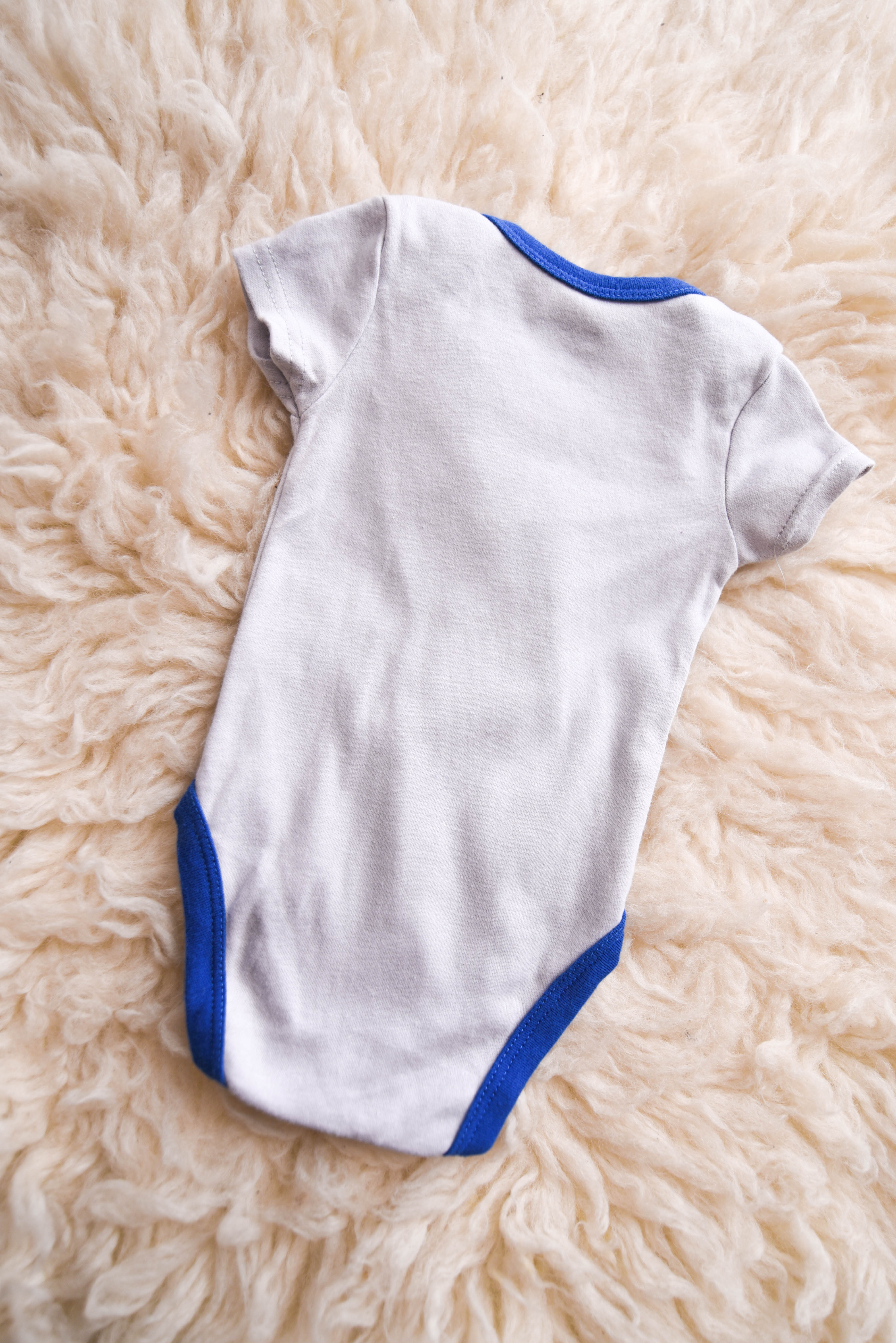 Body gris cohete 3-6M