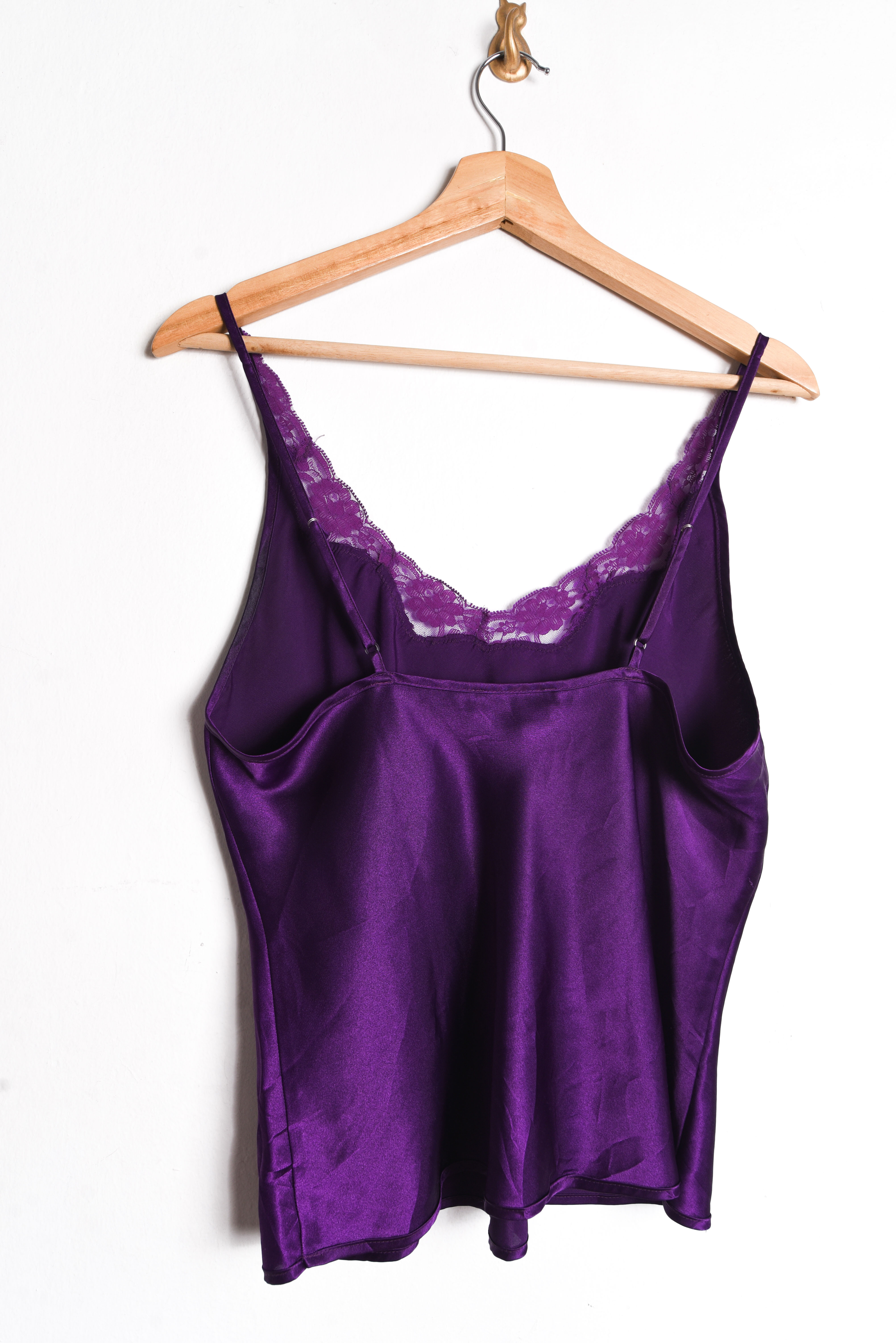 Top lencero morado satín