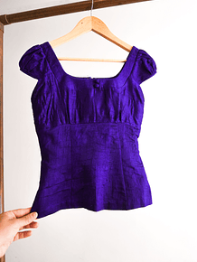 Top vintage morado botones