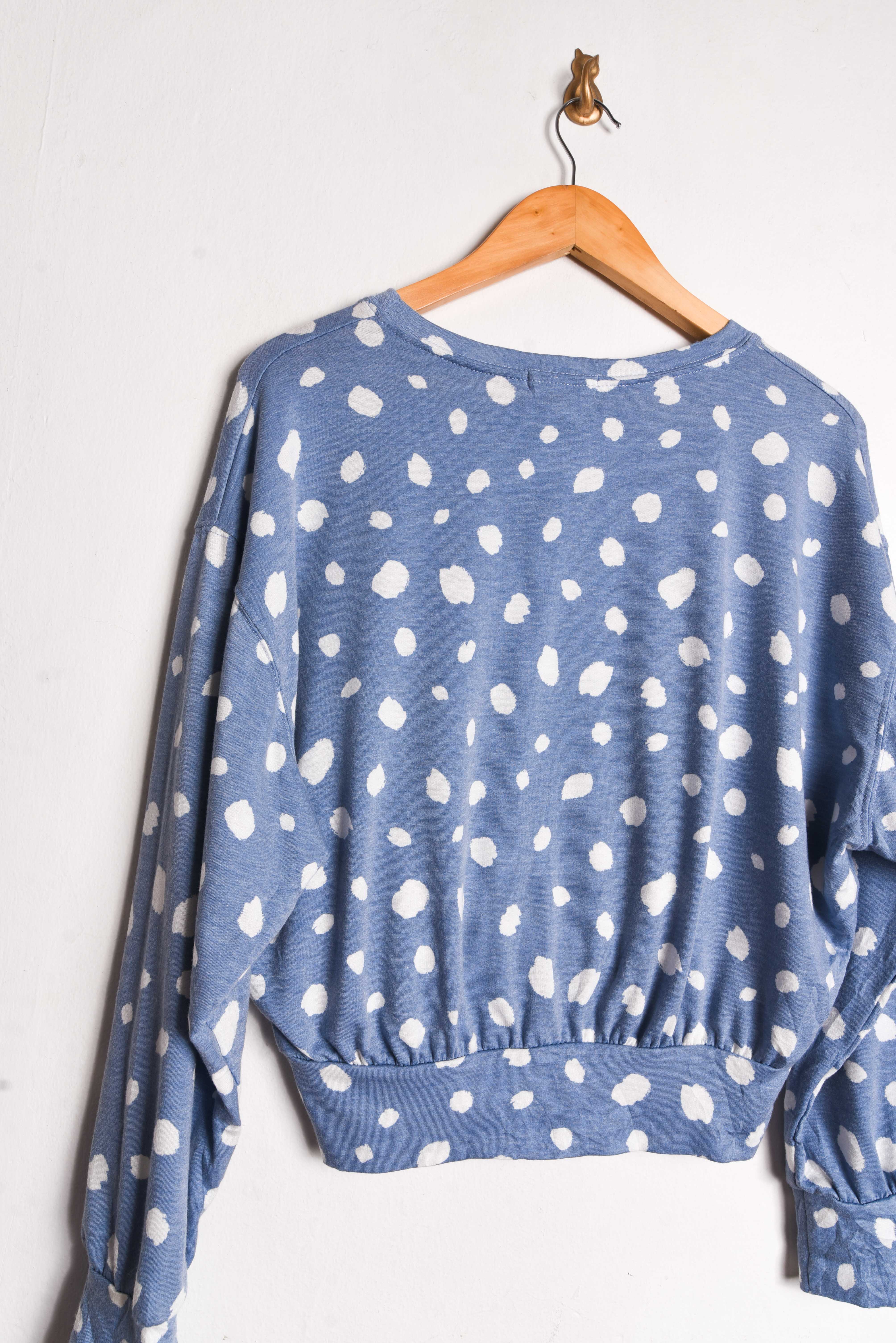 Polerón crop lunares