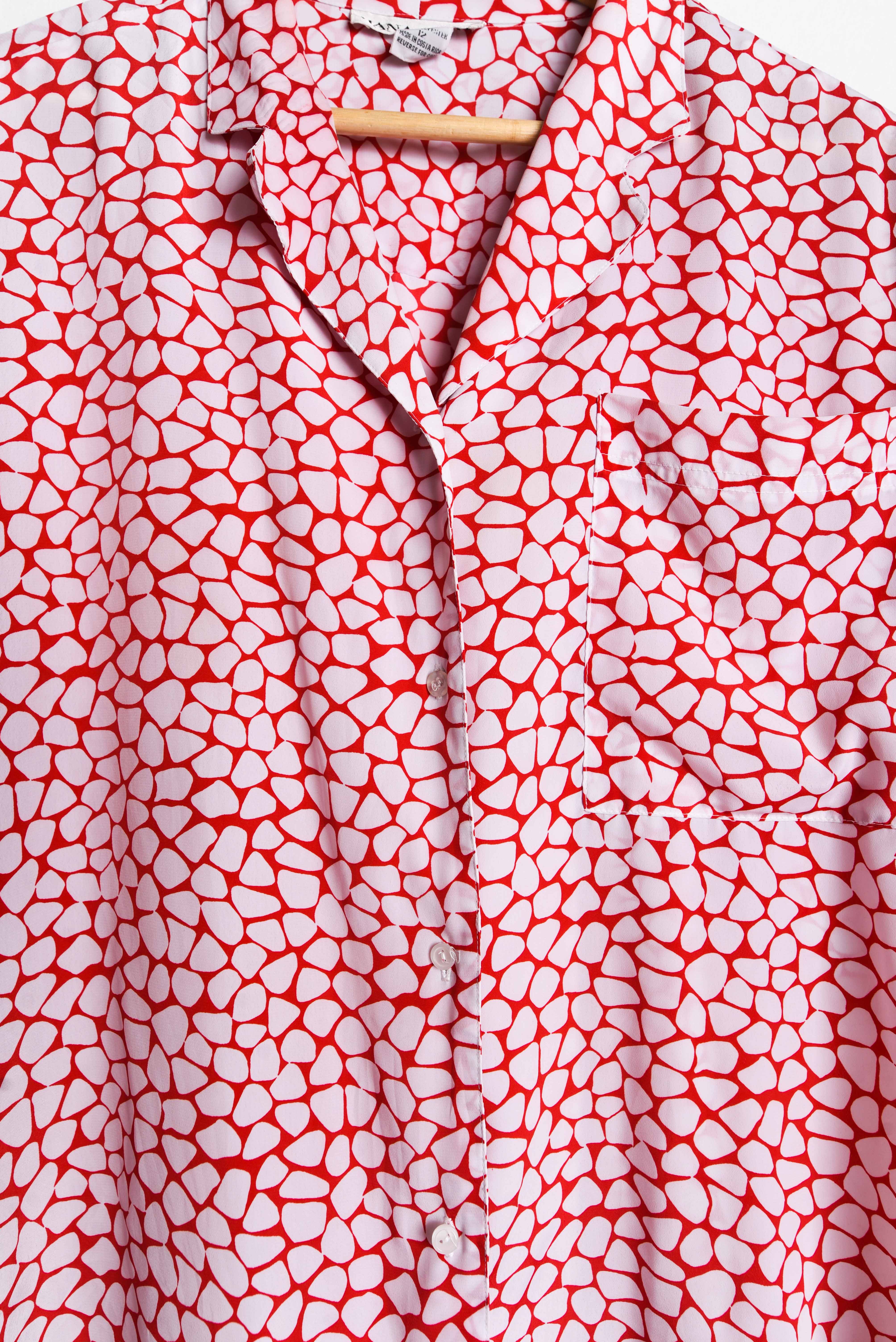 Blusa bicolor estampa vintage