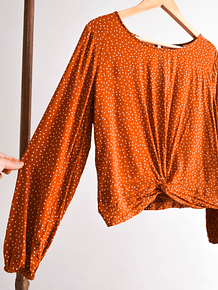 Blusa naranja dots