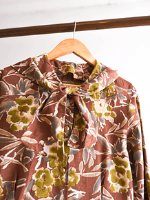 Blusa vintage floral lazito