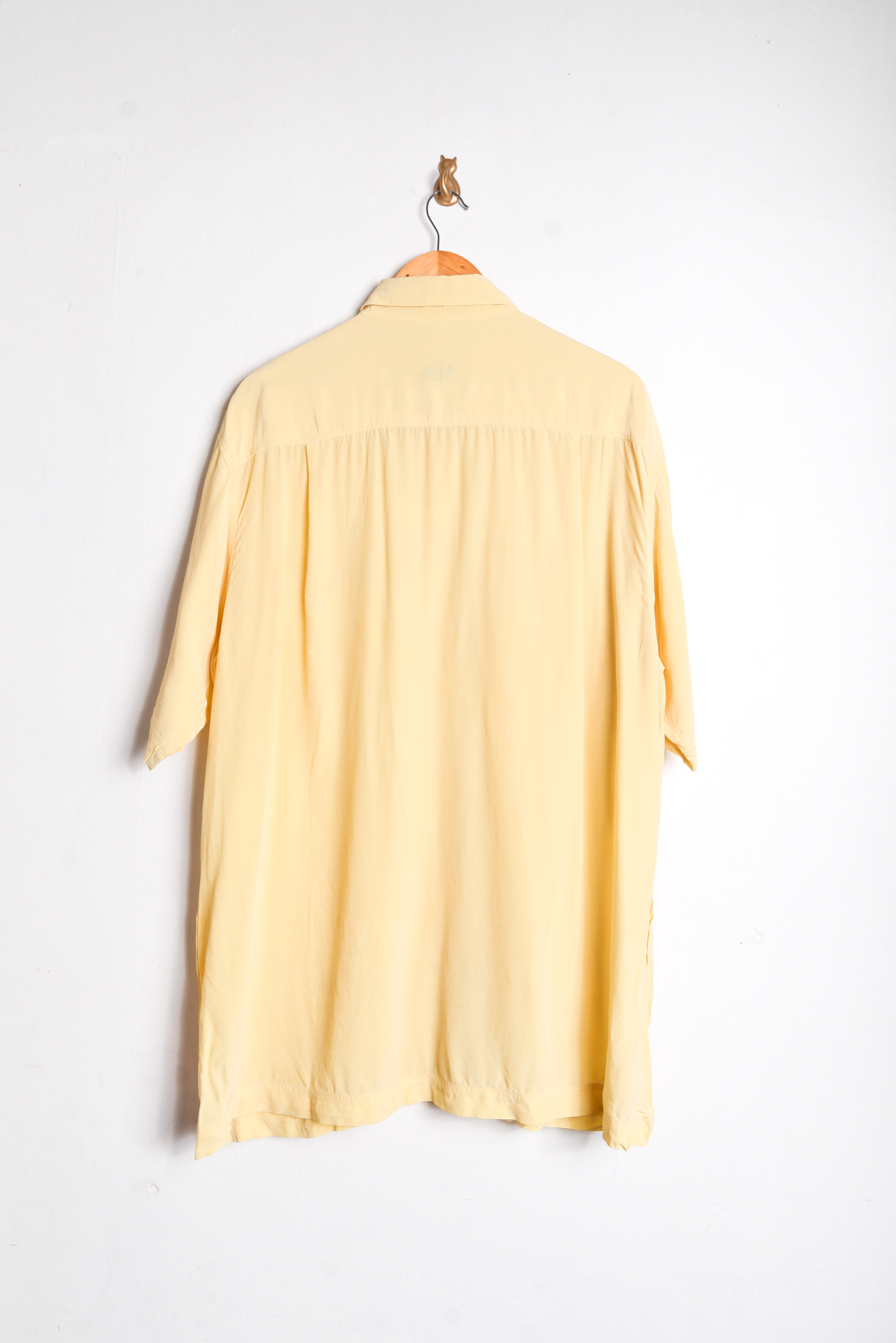 Camisa vintage amarilla seda