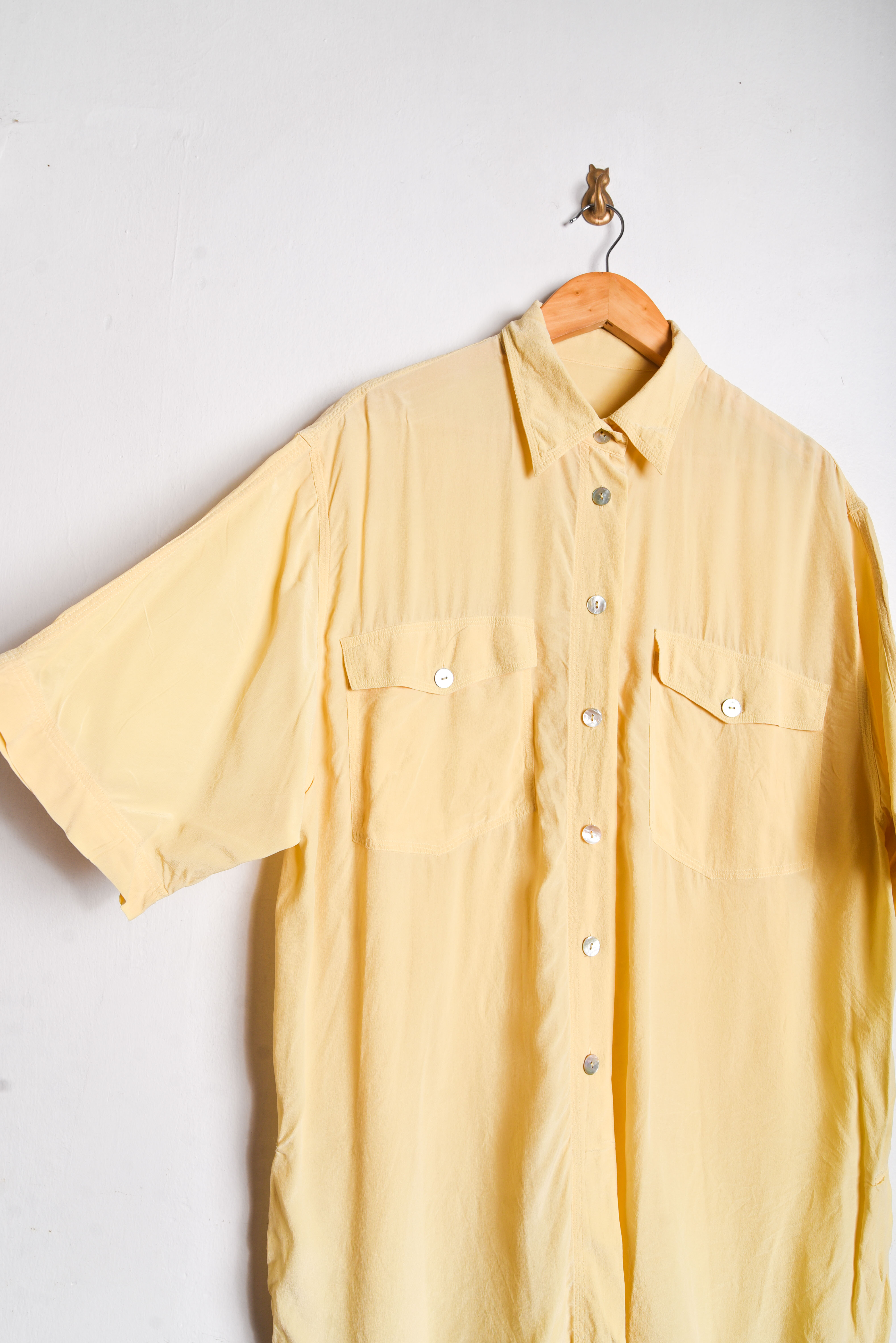 Camisa vintage amarilla seda