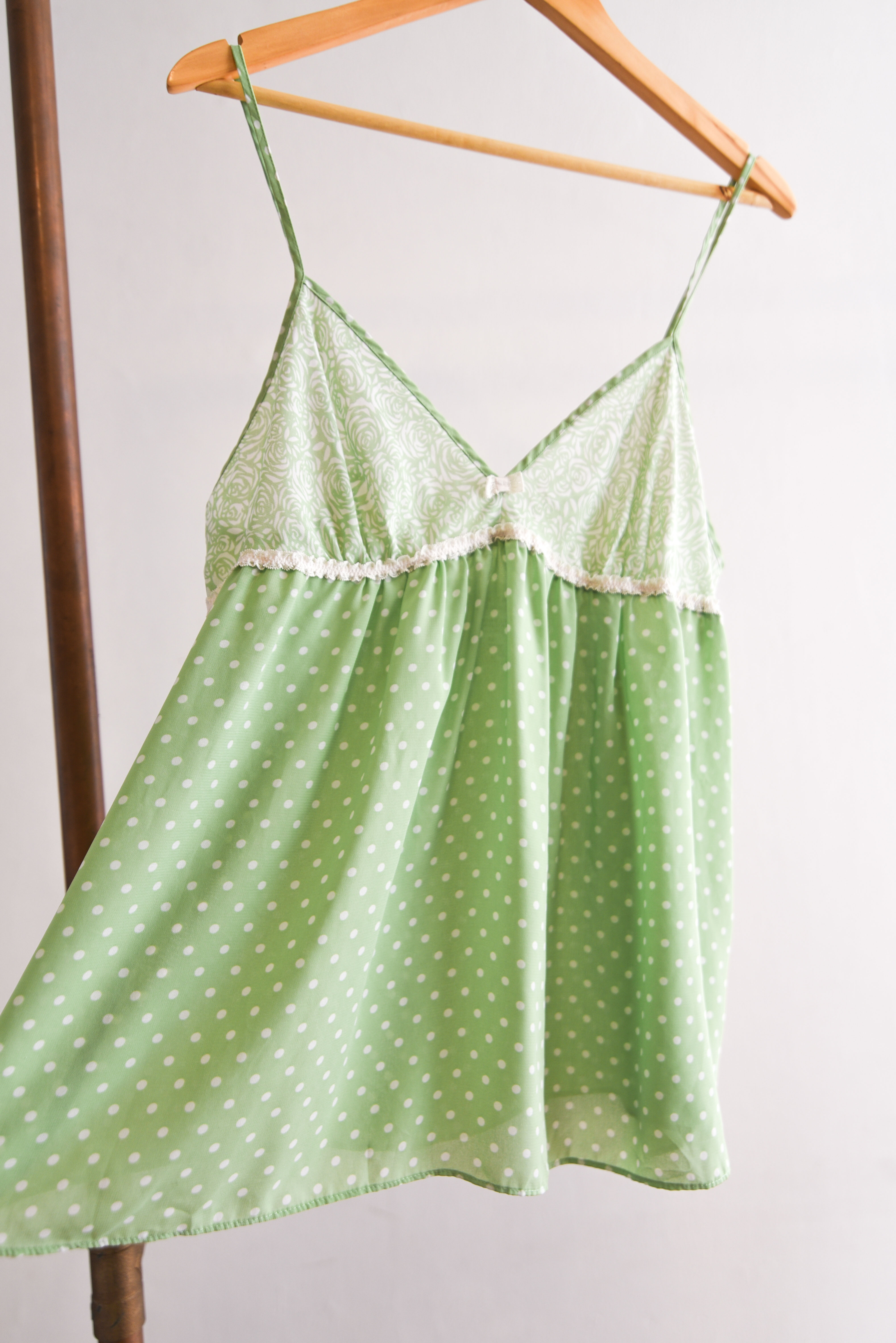 Top lencero verde lunares