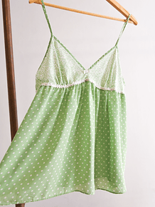 Top lencero verde lunares