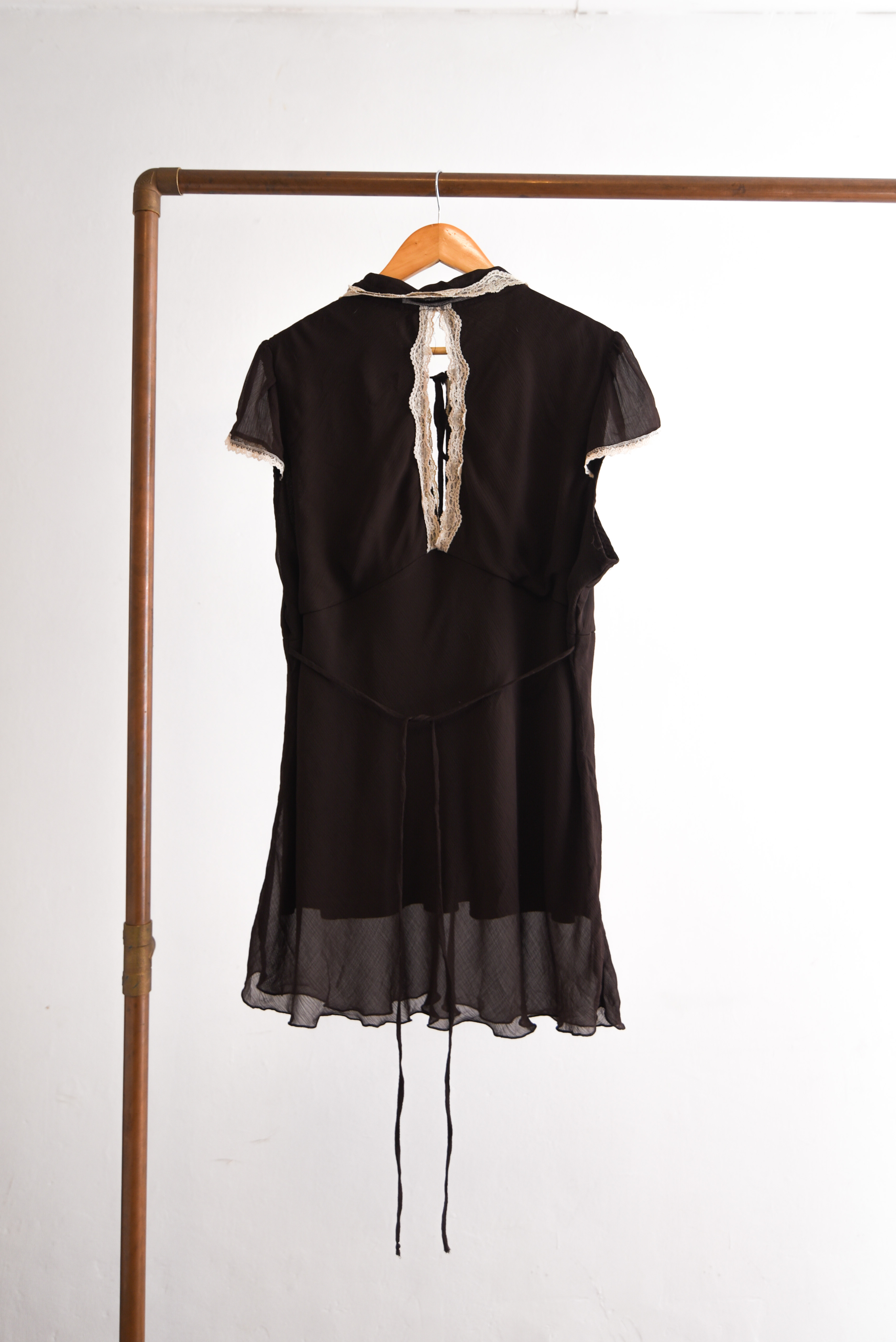 Blusa chocolate y encaje