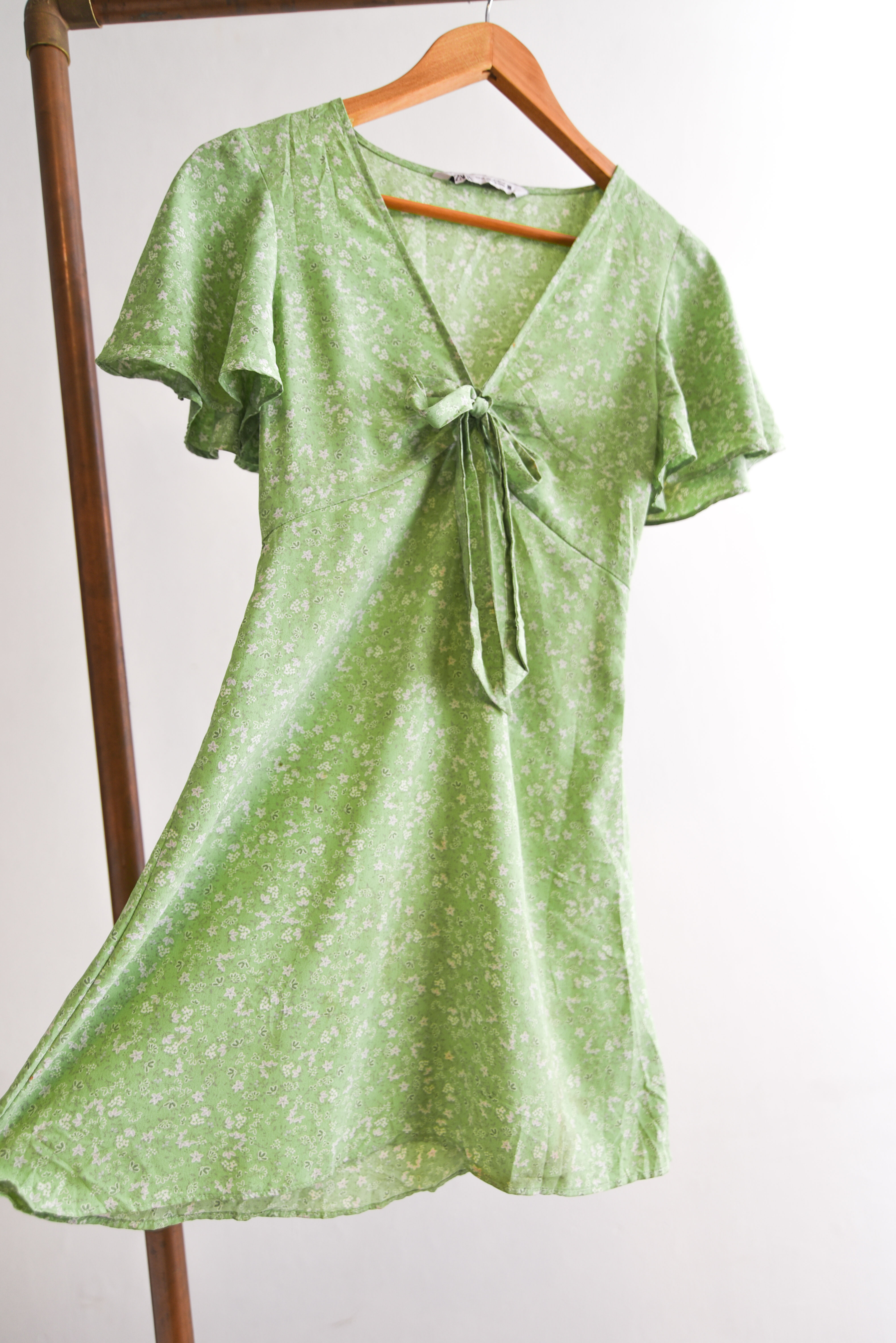 Vestido floral verde lazito