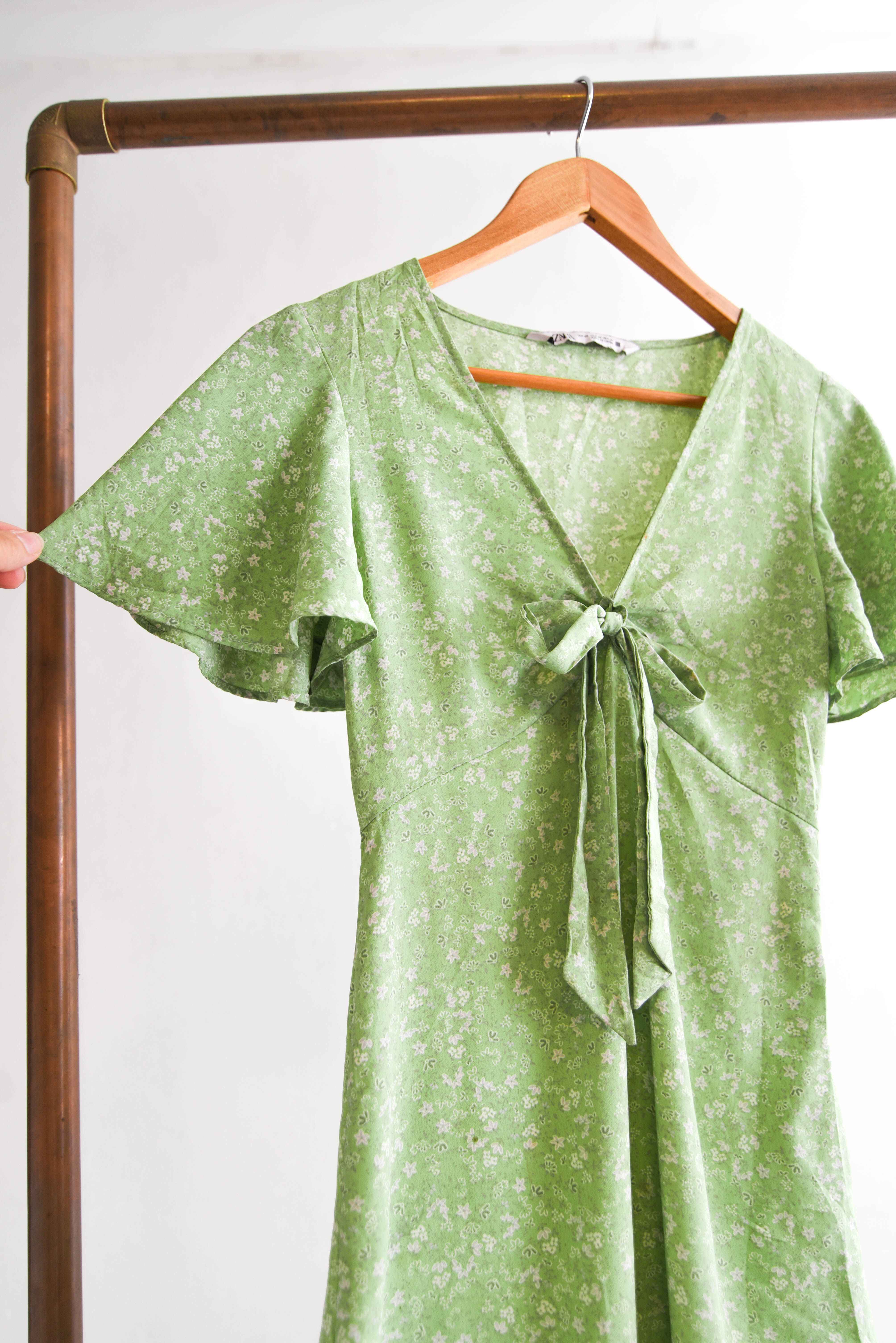 Vestido floral verde lazito