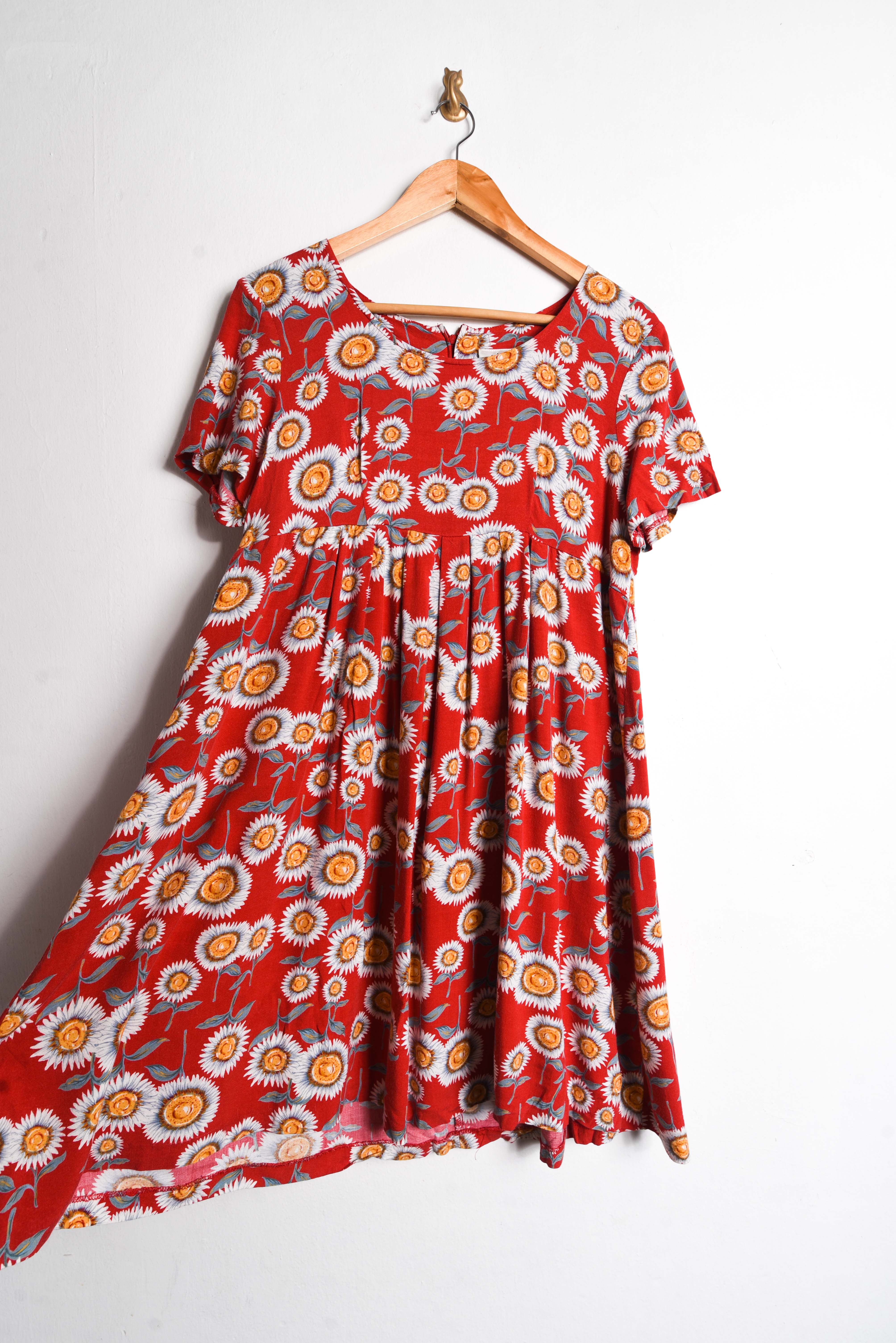 Vestido rojo 90s girasoles