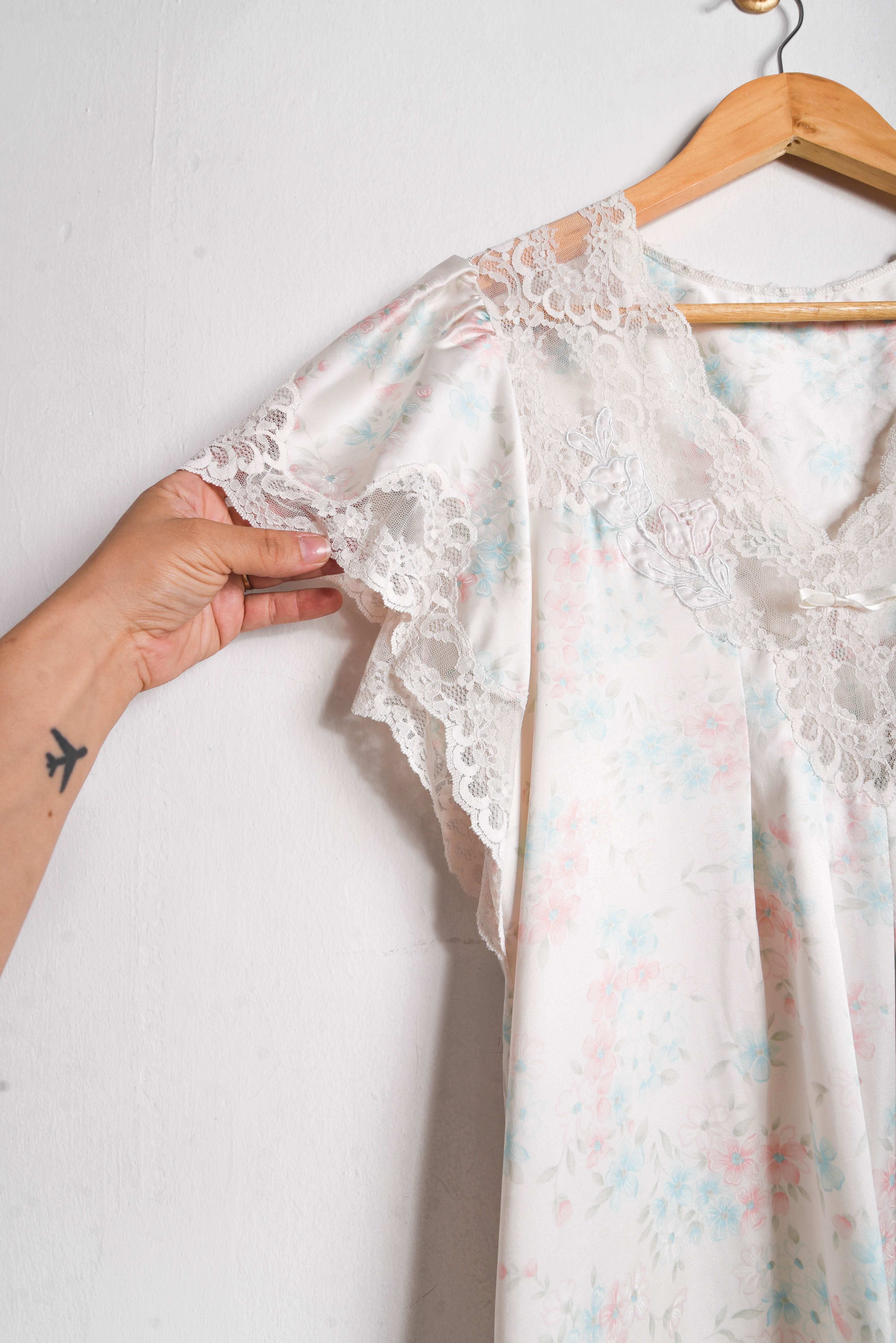 Camisola lencera satín floral vintage