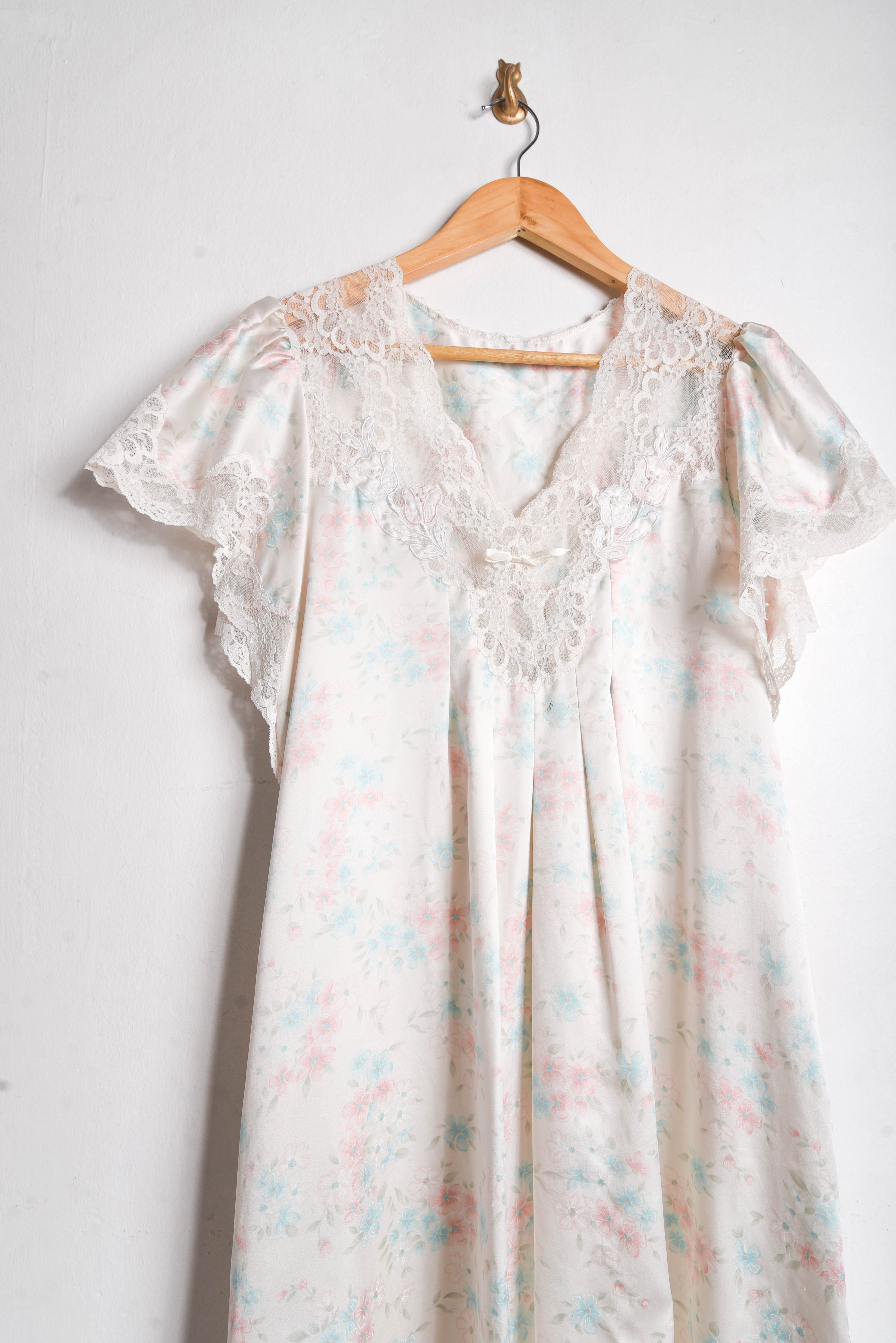 Camisola lencera satín floral vintage